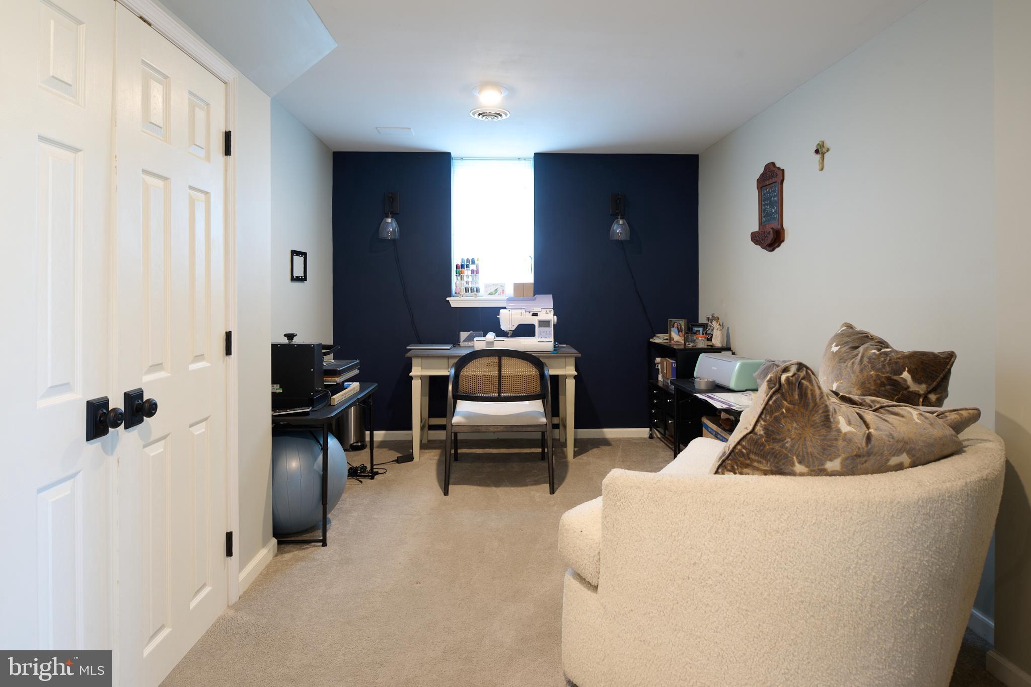 LAUREL HILLS - Residential