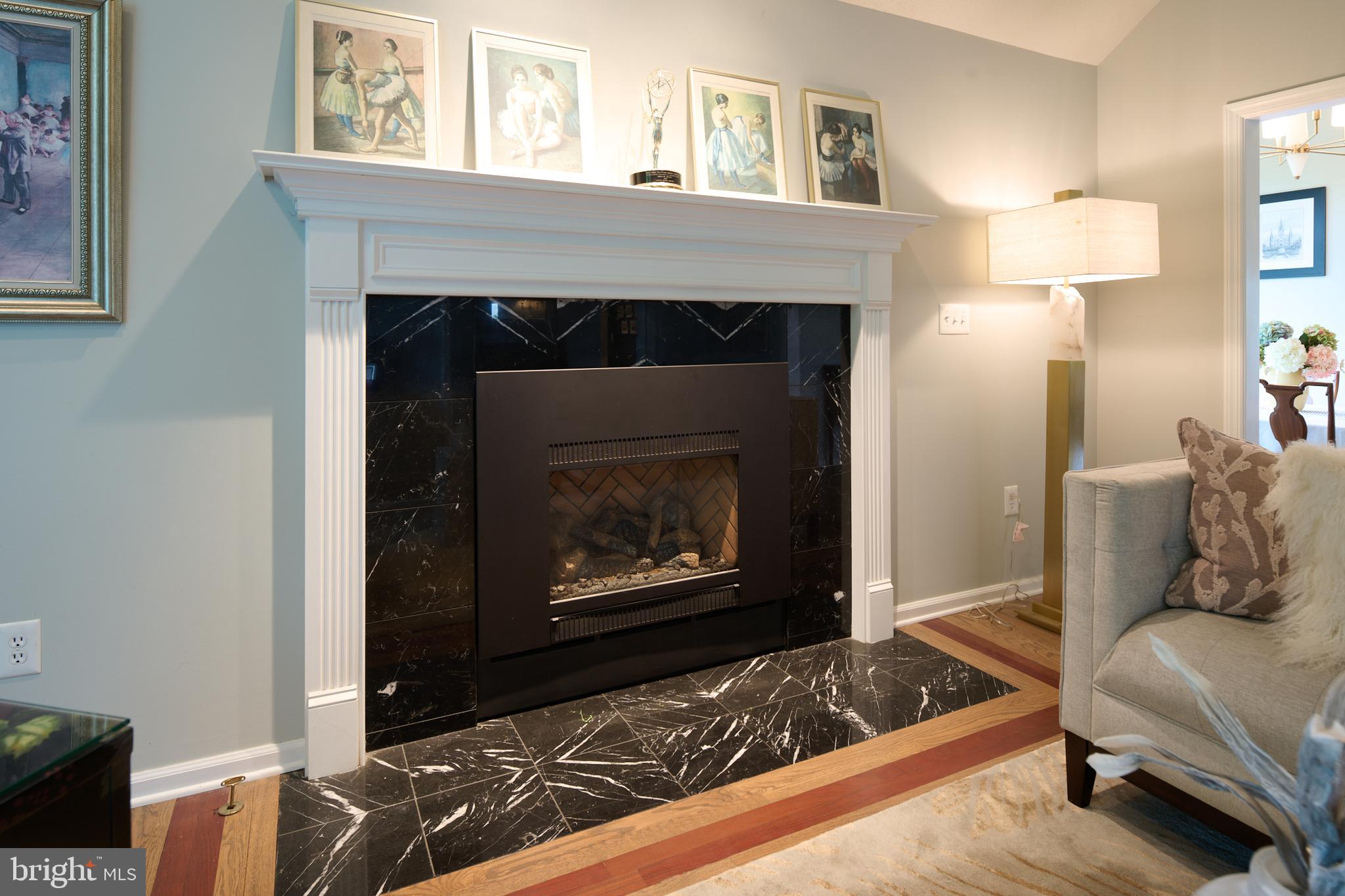 LAUREL HILLS - Residential