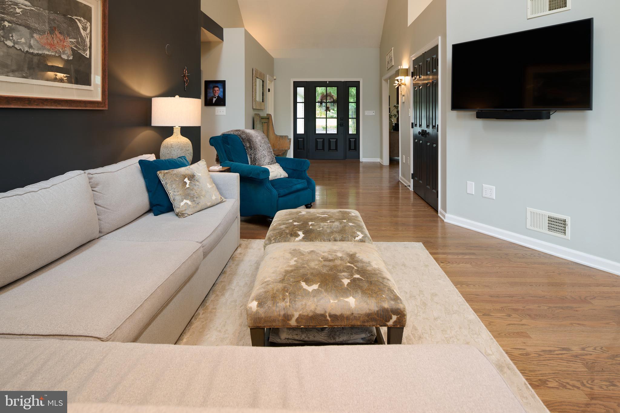 LAUREL HILLS - Residential