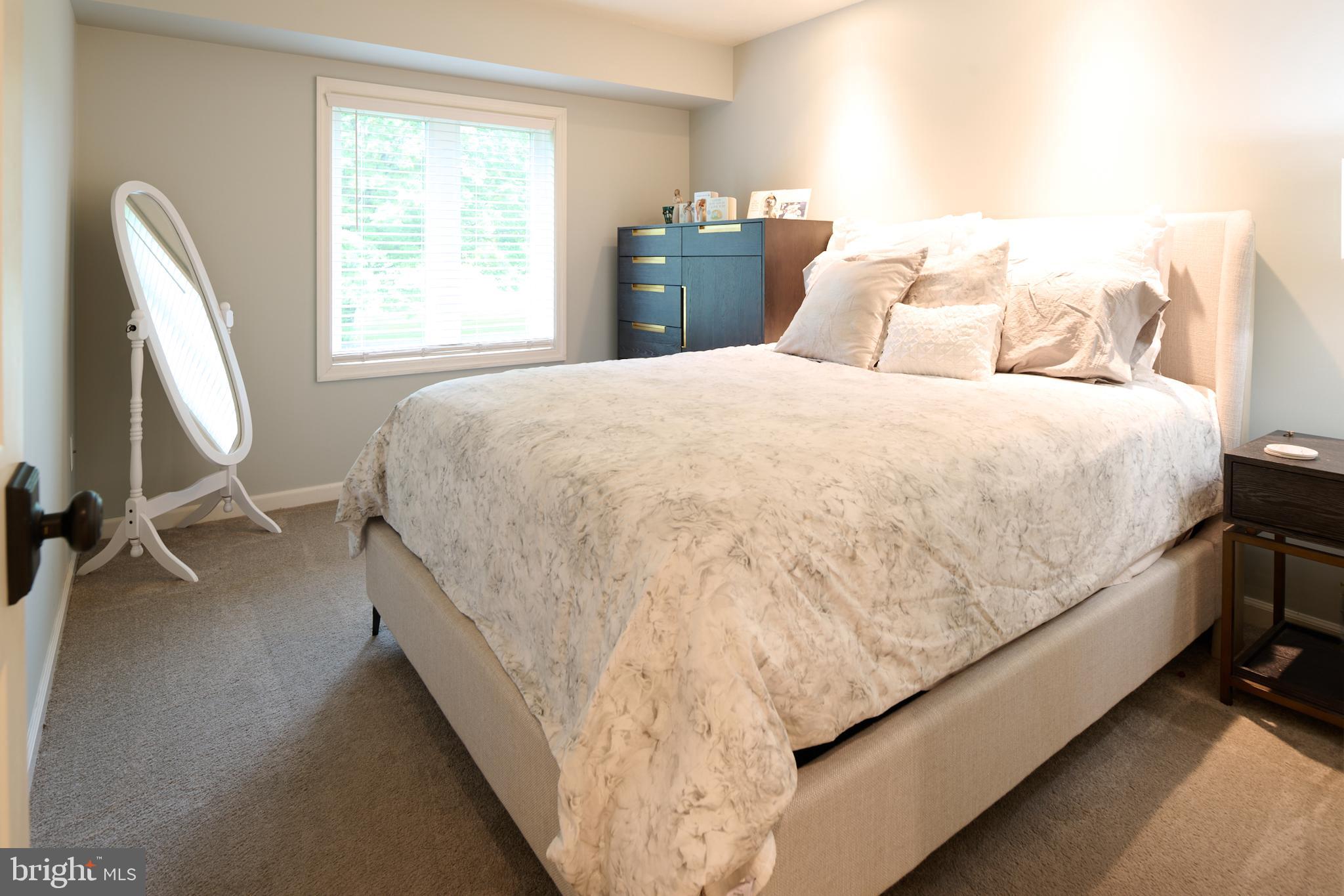 LAUREL HILLS - Residential