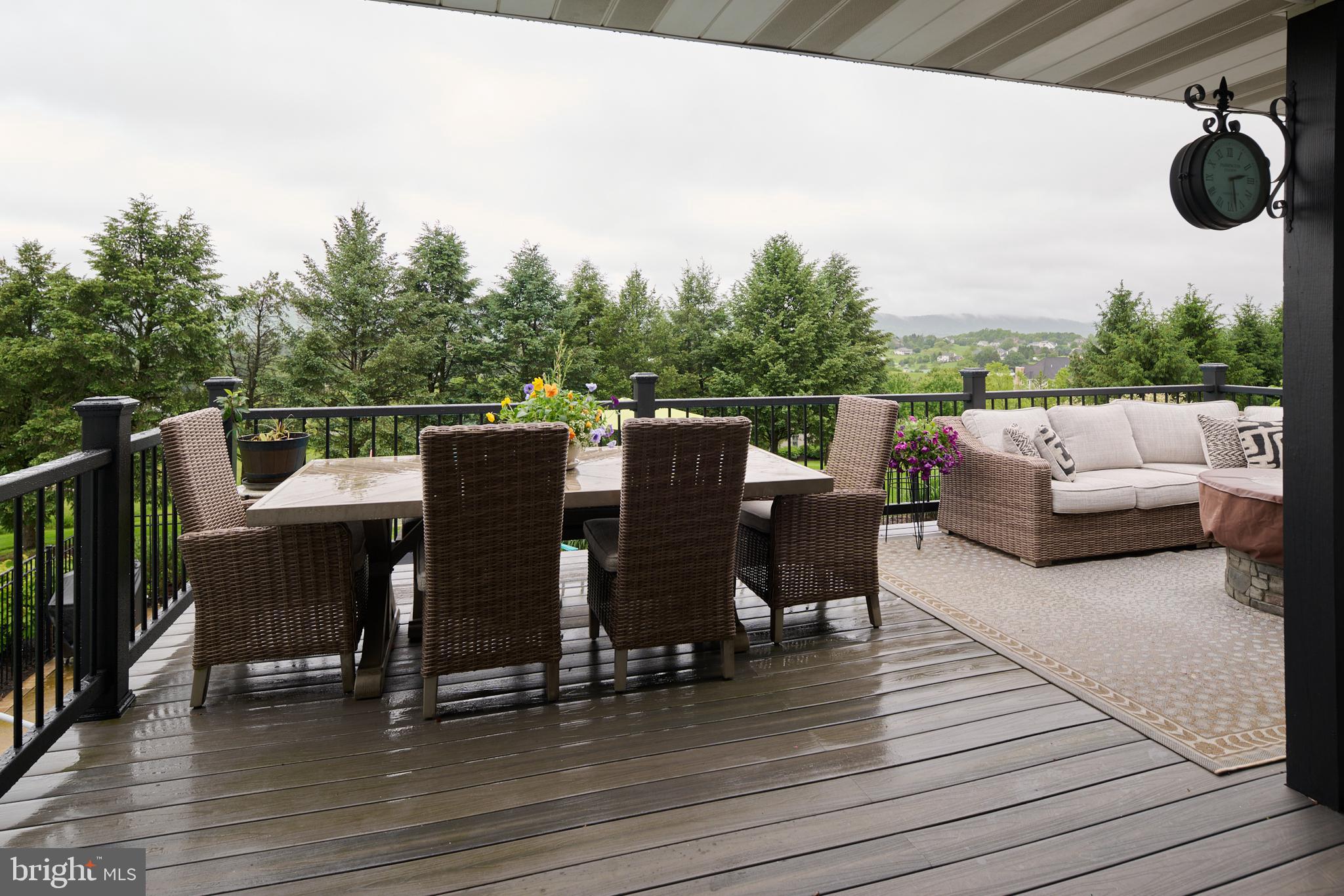 LAUREL HILLS - Residential