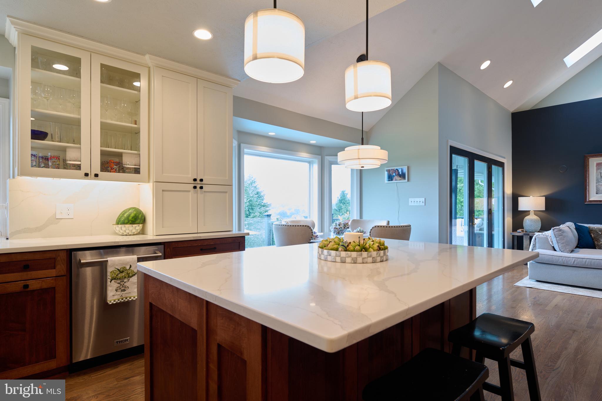 LAUREL HILLS - Residential