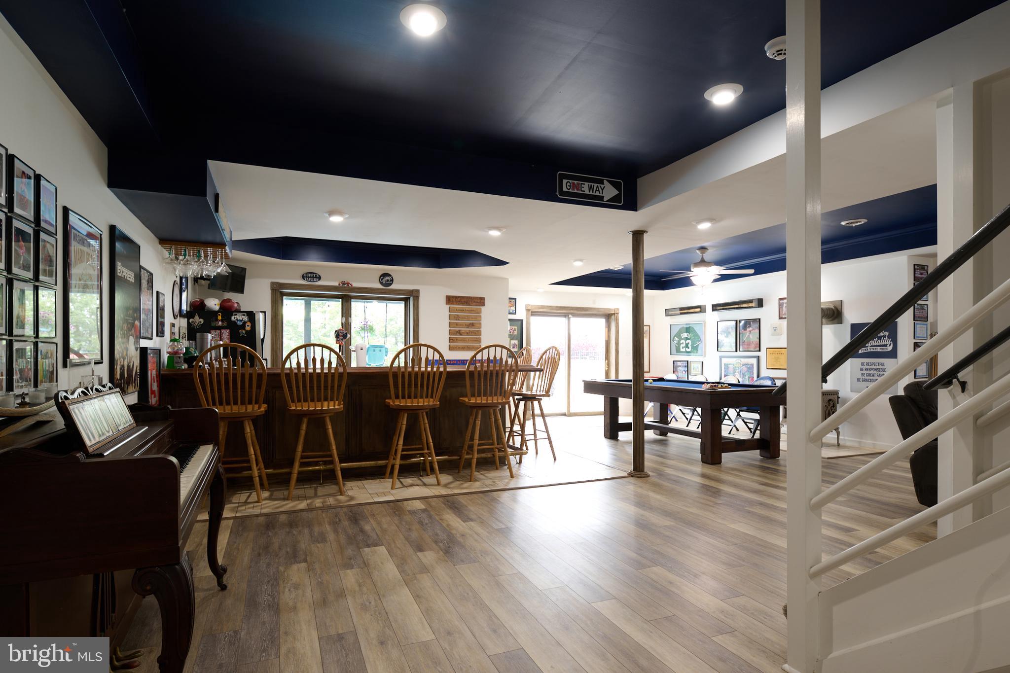 LAUREL HILLS - Residential