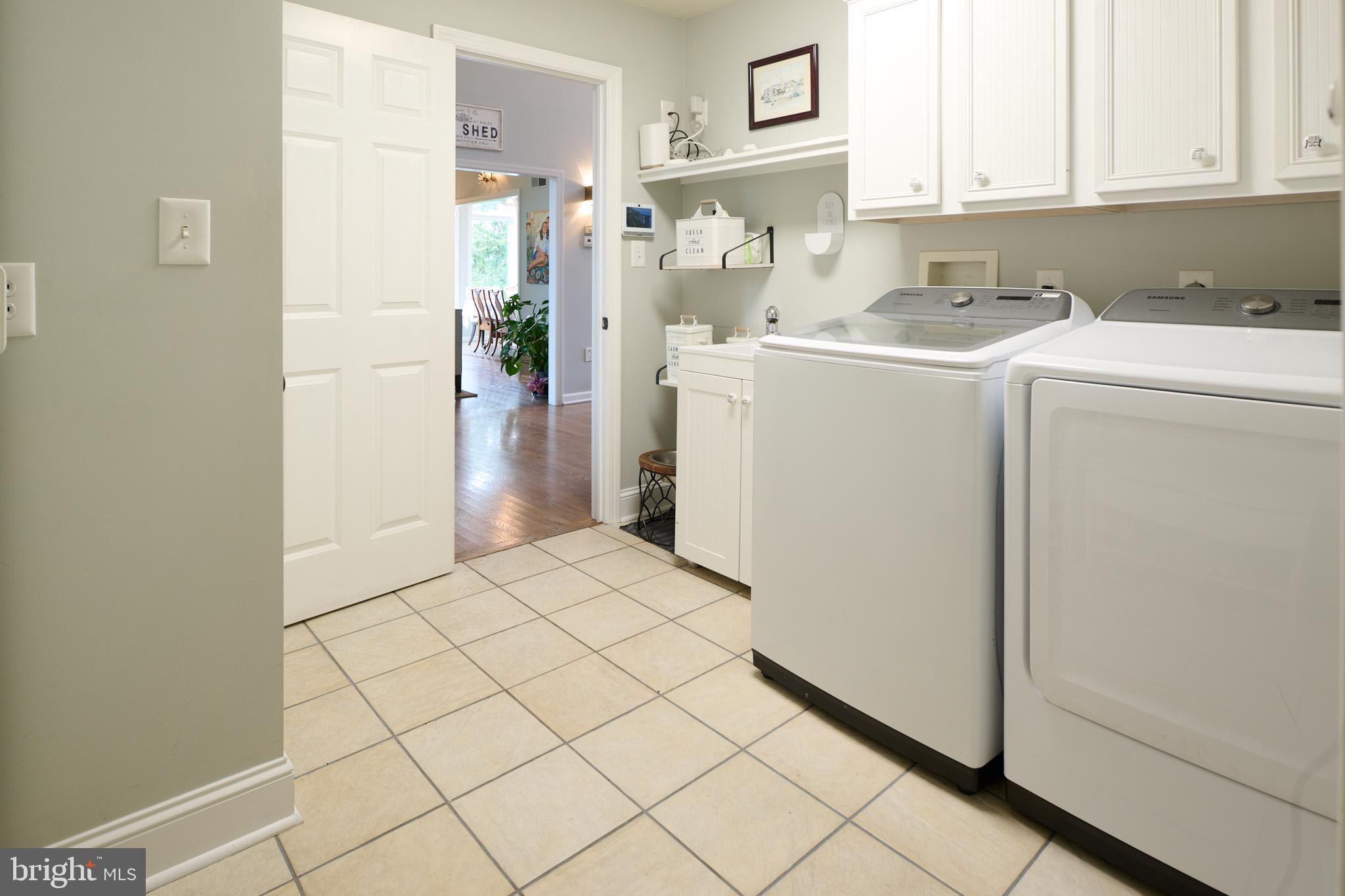 LAUREL HILLS - Residential