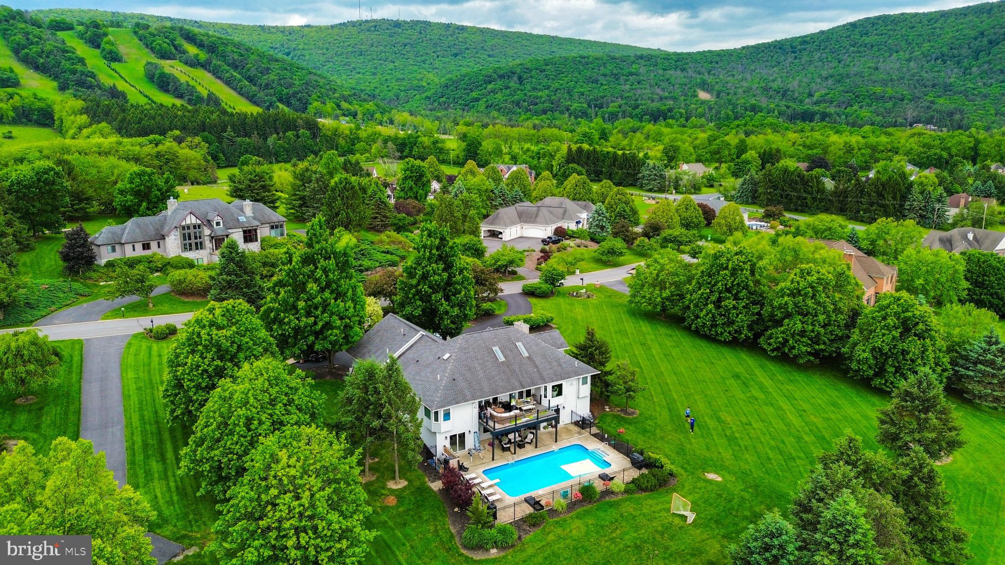 LAUREL HILLS - Residential