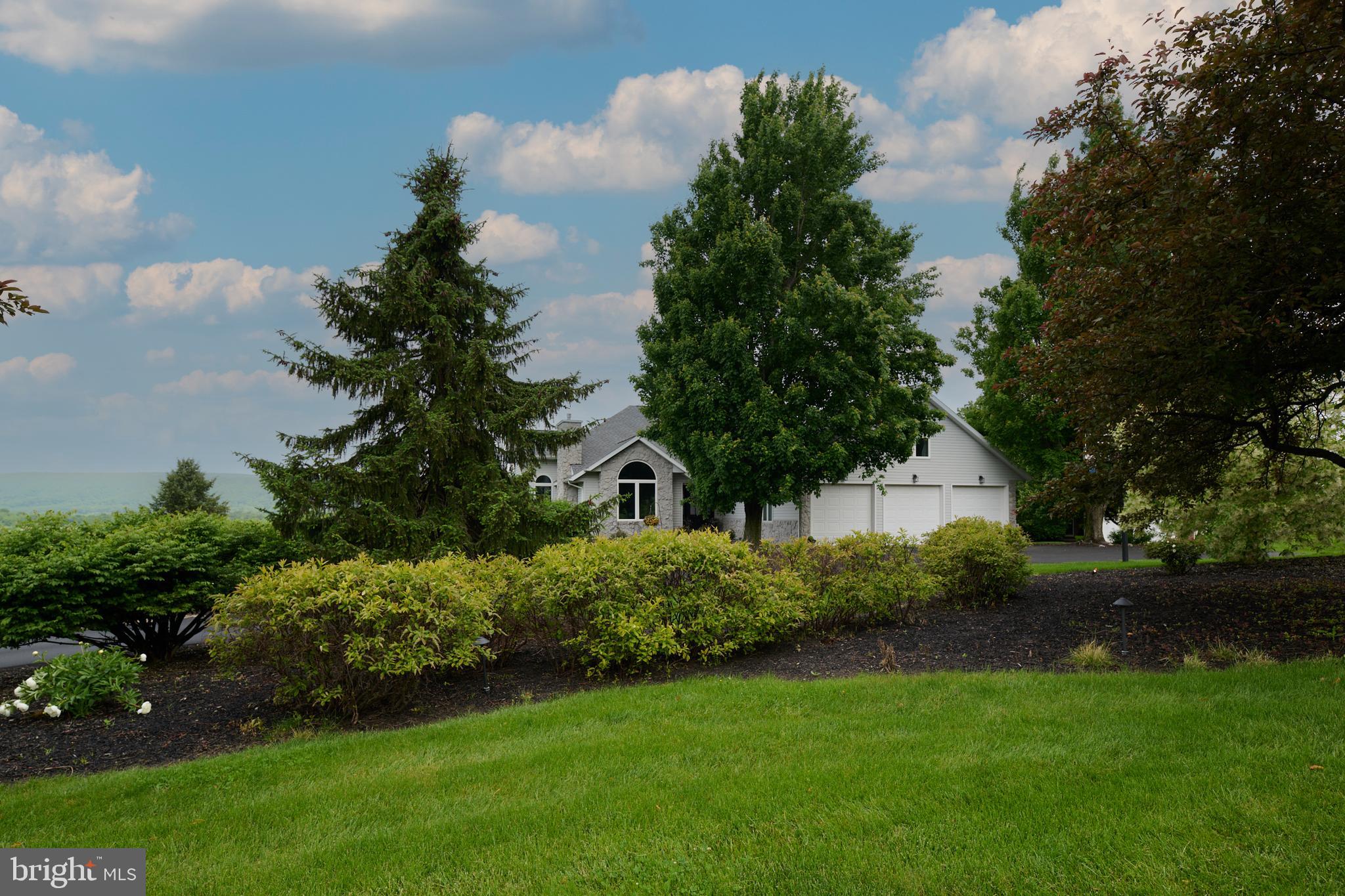 LAUREL HILLS - Residential