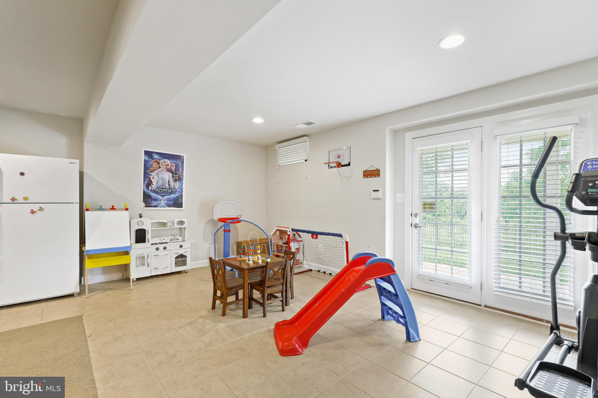 MOORES MEADOWS - Residential