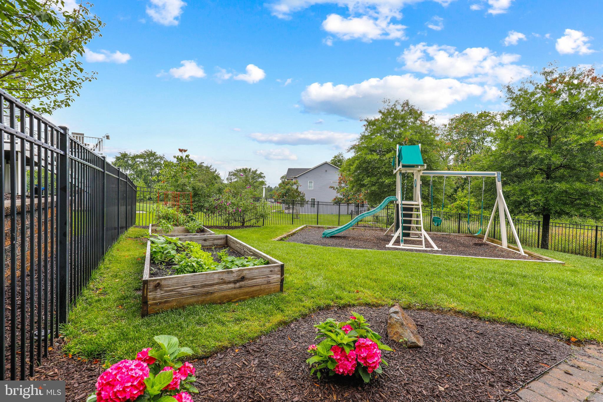 MOORES MEADOWS - Residential