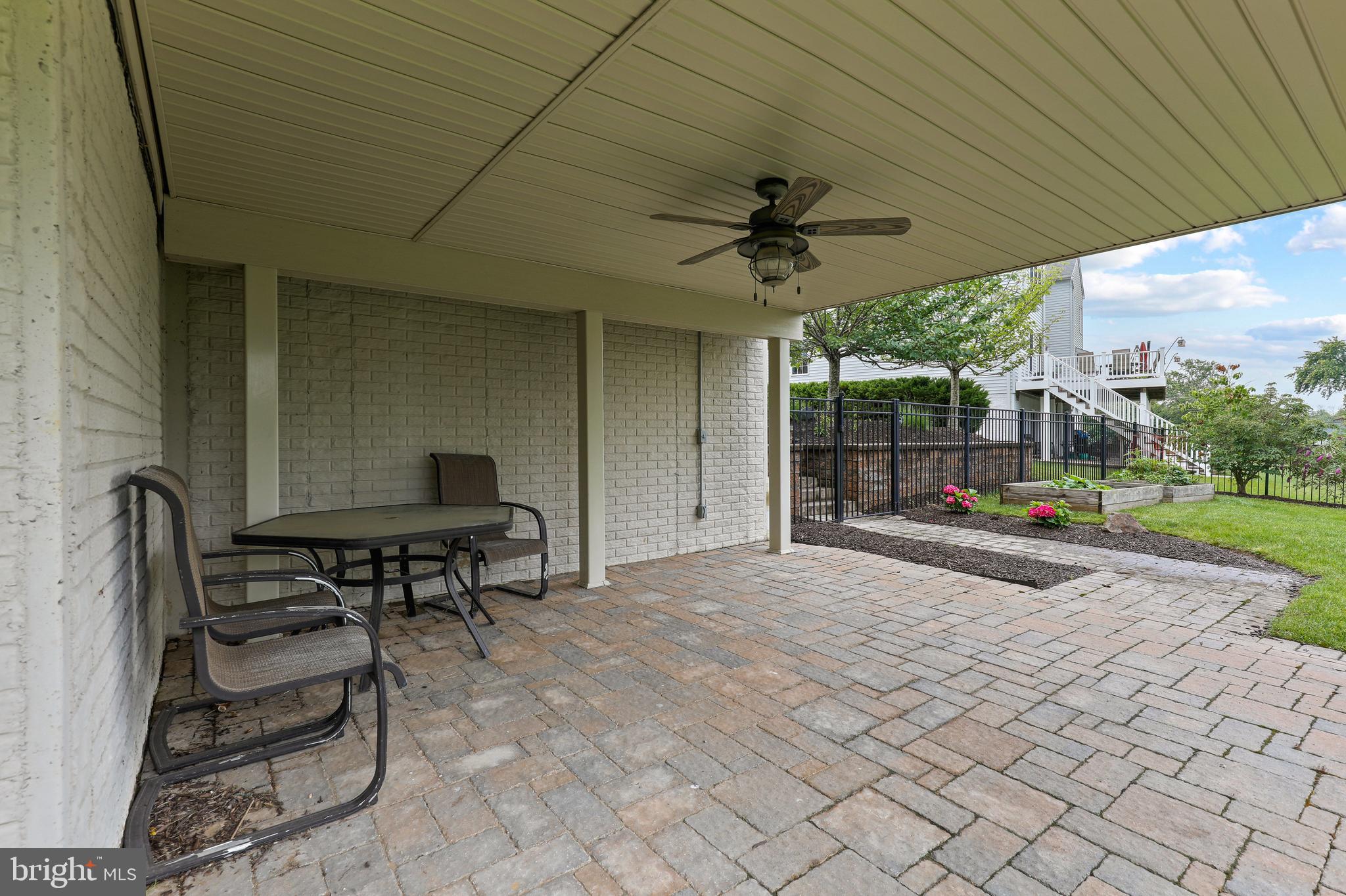 MOORES MEADOWS - Residential