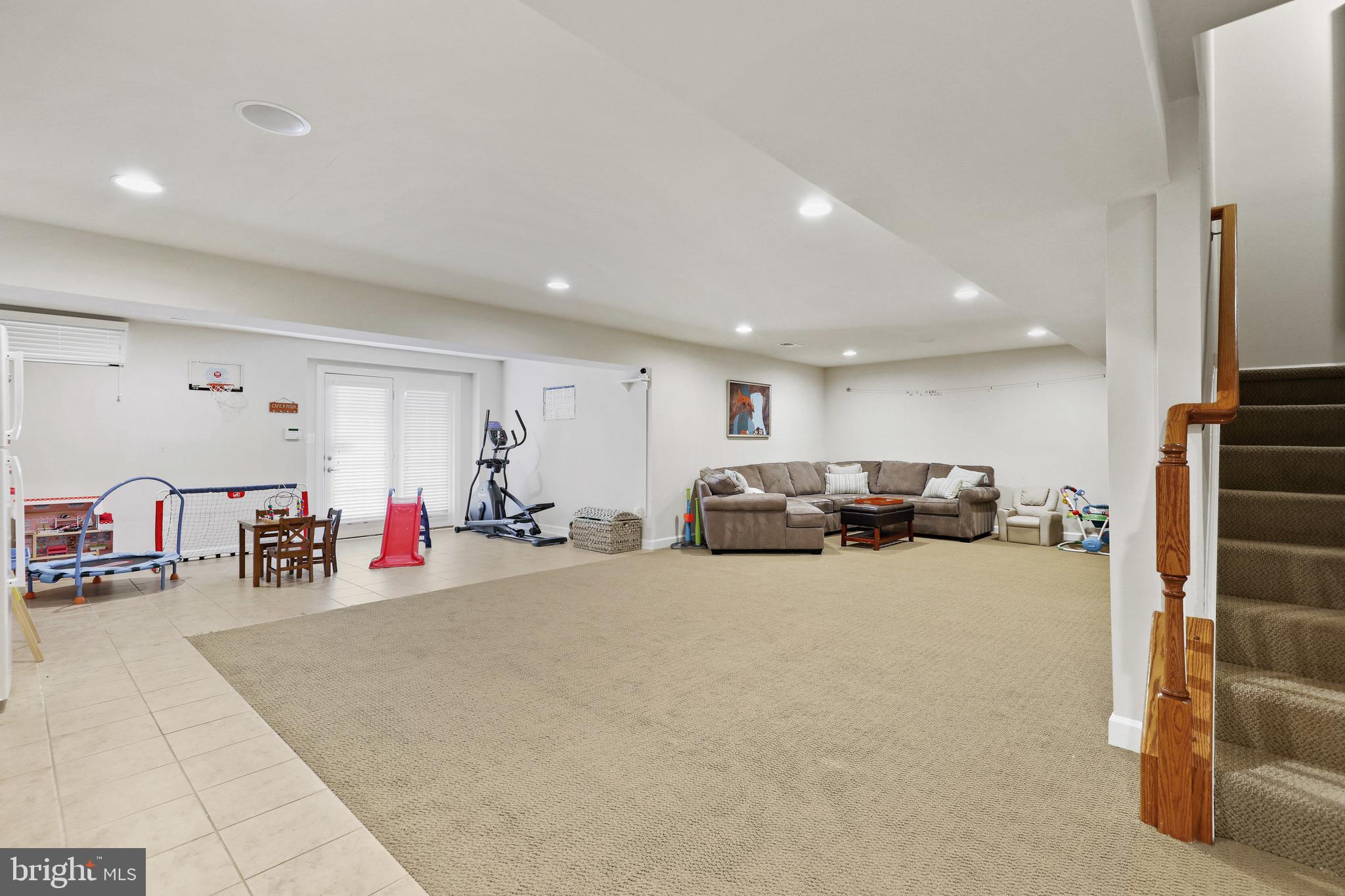 MOORES MEADOWS - Residential