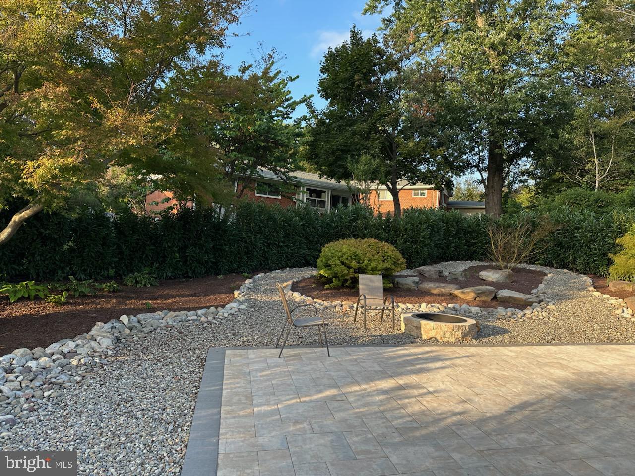 NEWPORT HILLS - Residential