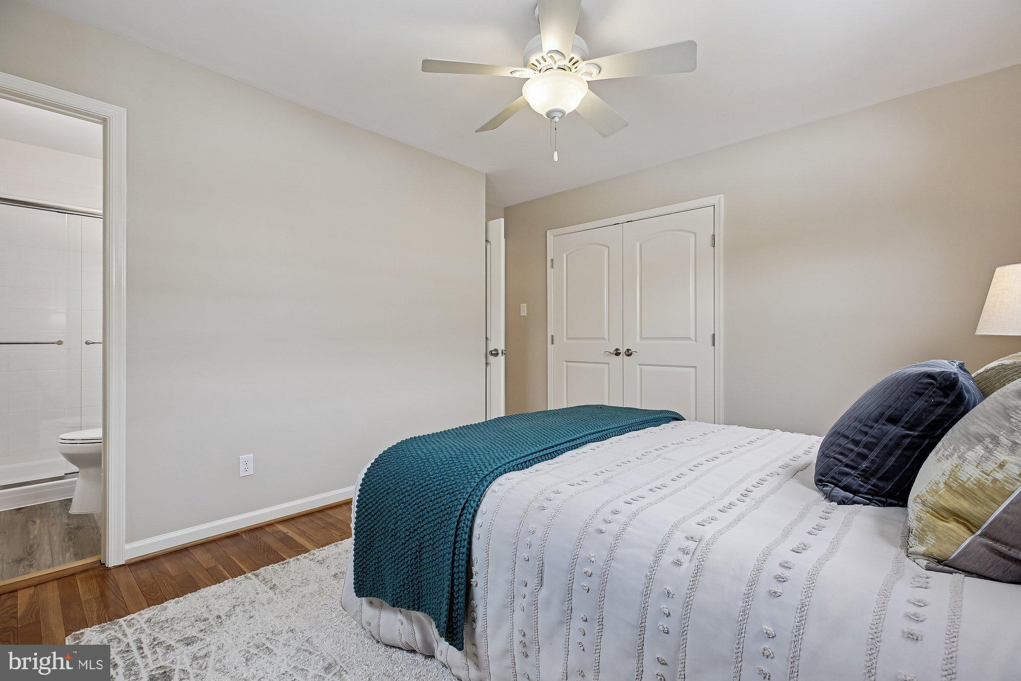 NEWPORT HILLS - Residential