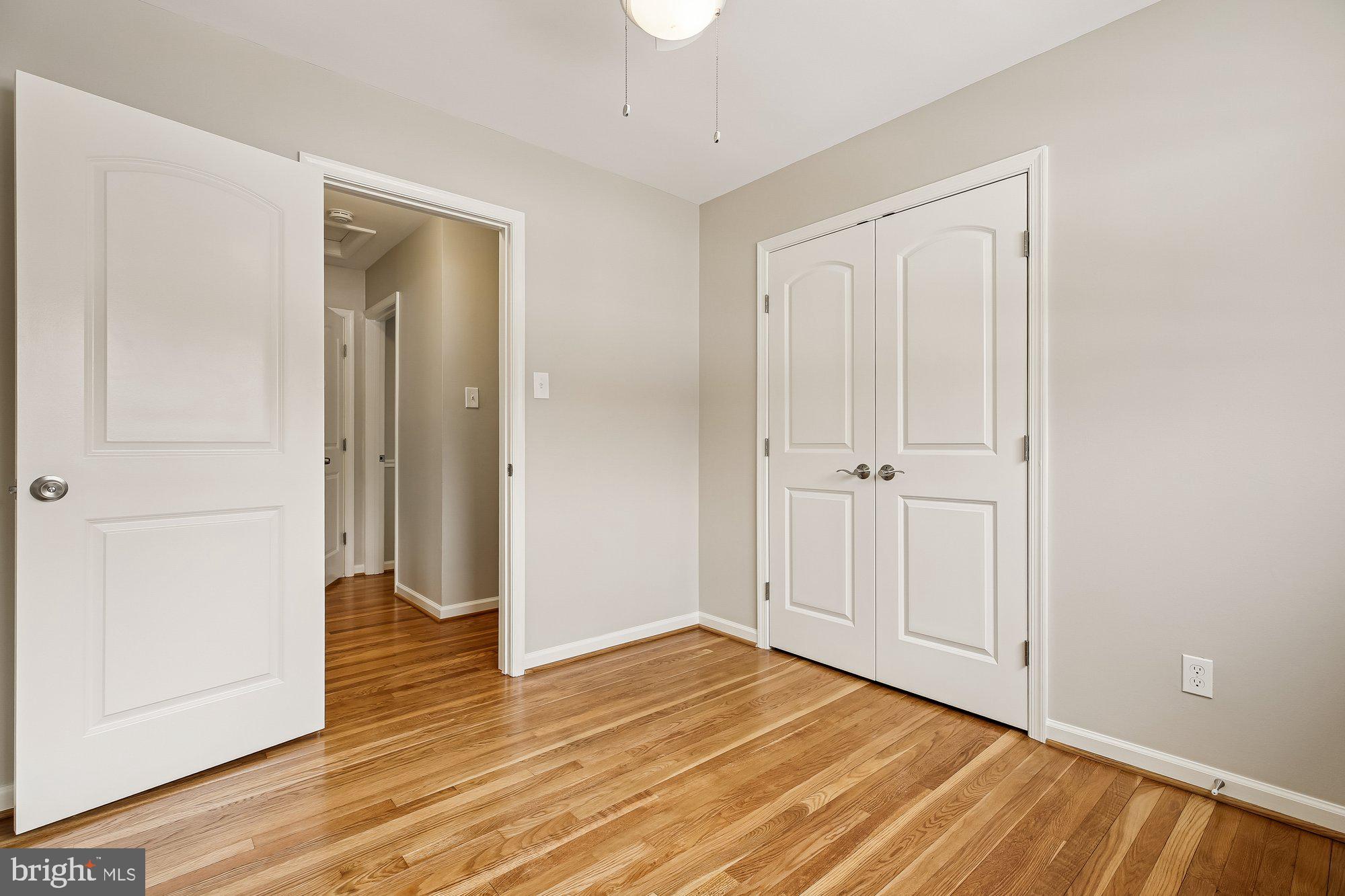 NEWPORT HILLS - Residential