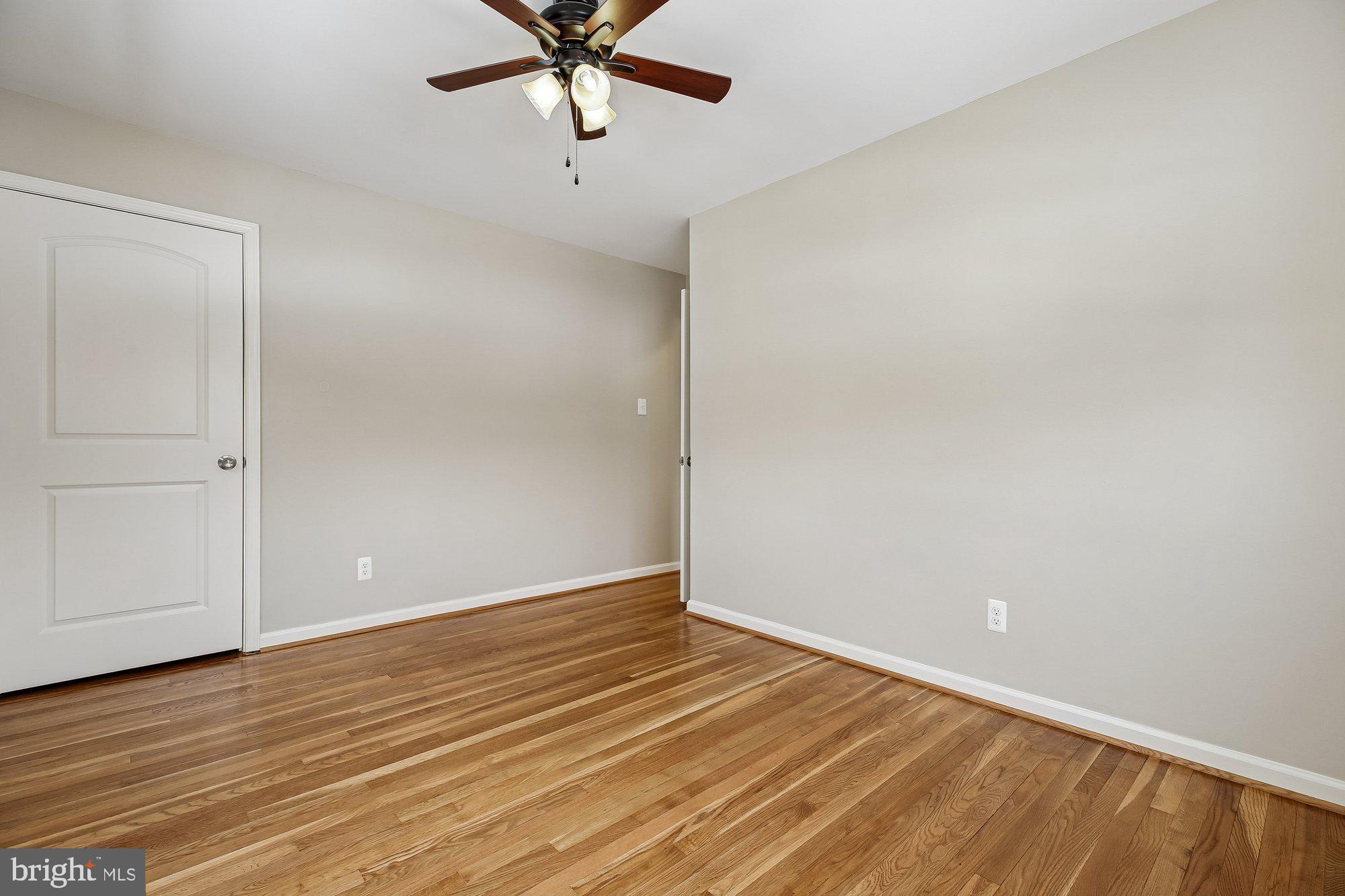 NEWPORT HILLS - Residential