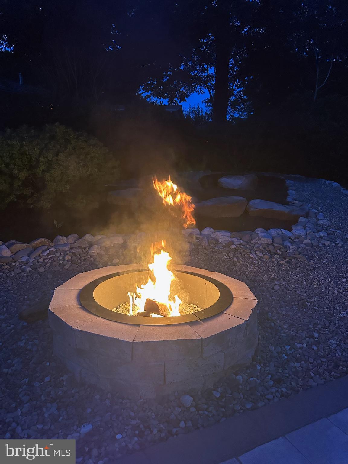 NEWPORT HILLS - Residential