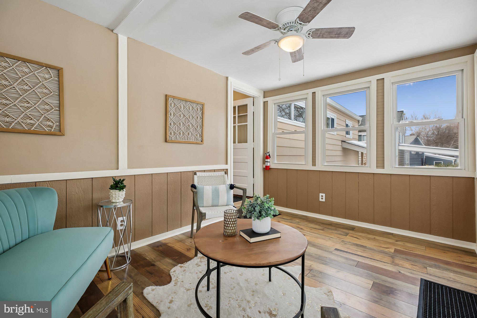 NEWPORT HILLS - Residential