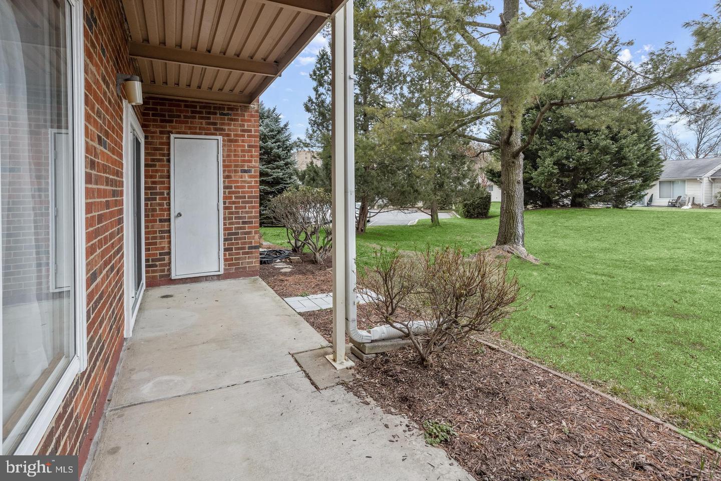 LEISURE WORLD - Residential