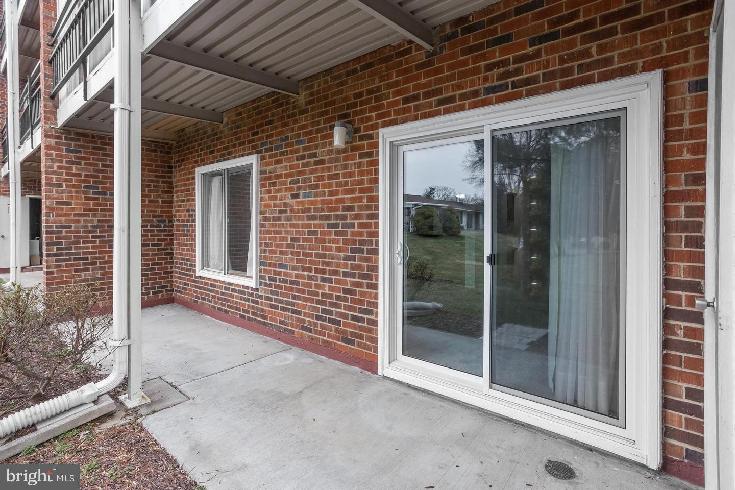 LEISURE WORLD - Residential