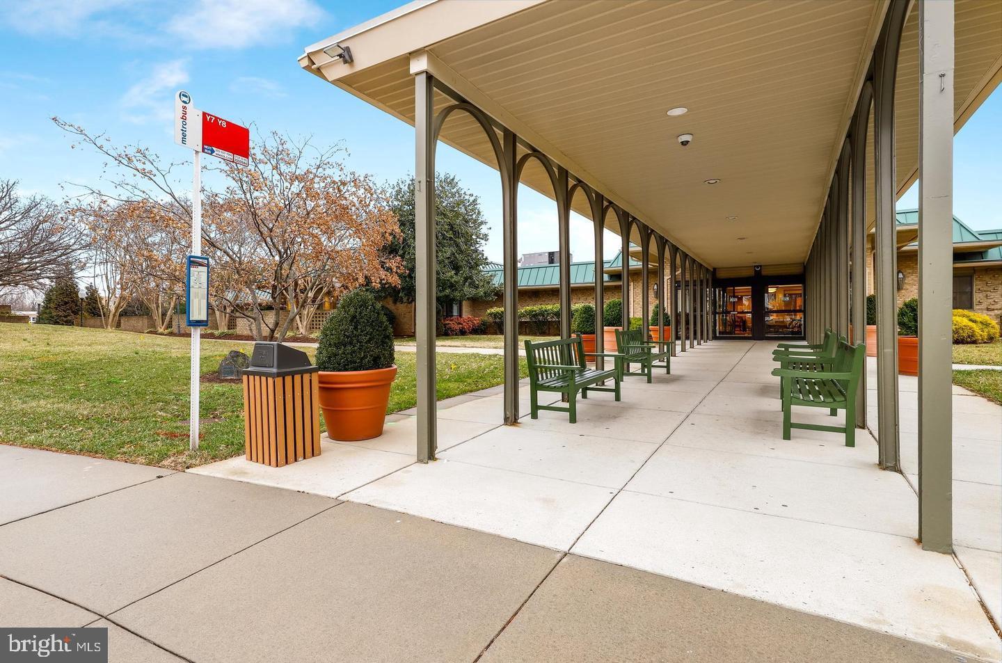 LEISURE WORLD - Residential