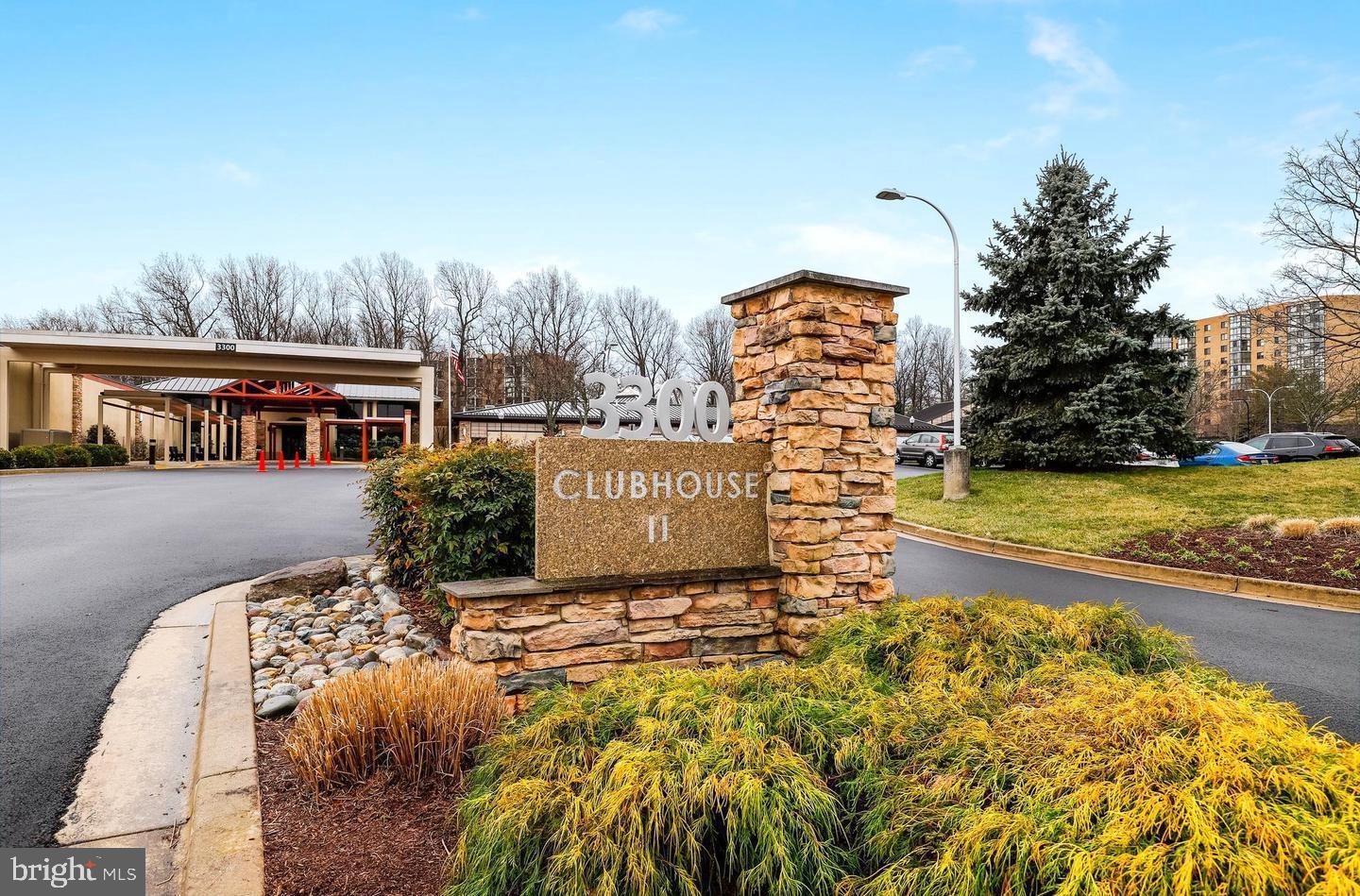 LEISURE WORLD - Residential