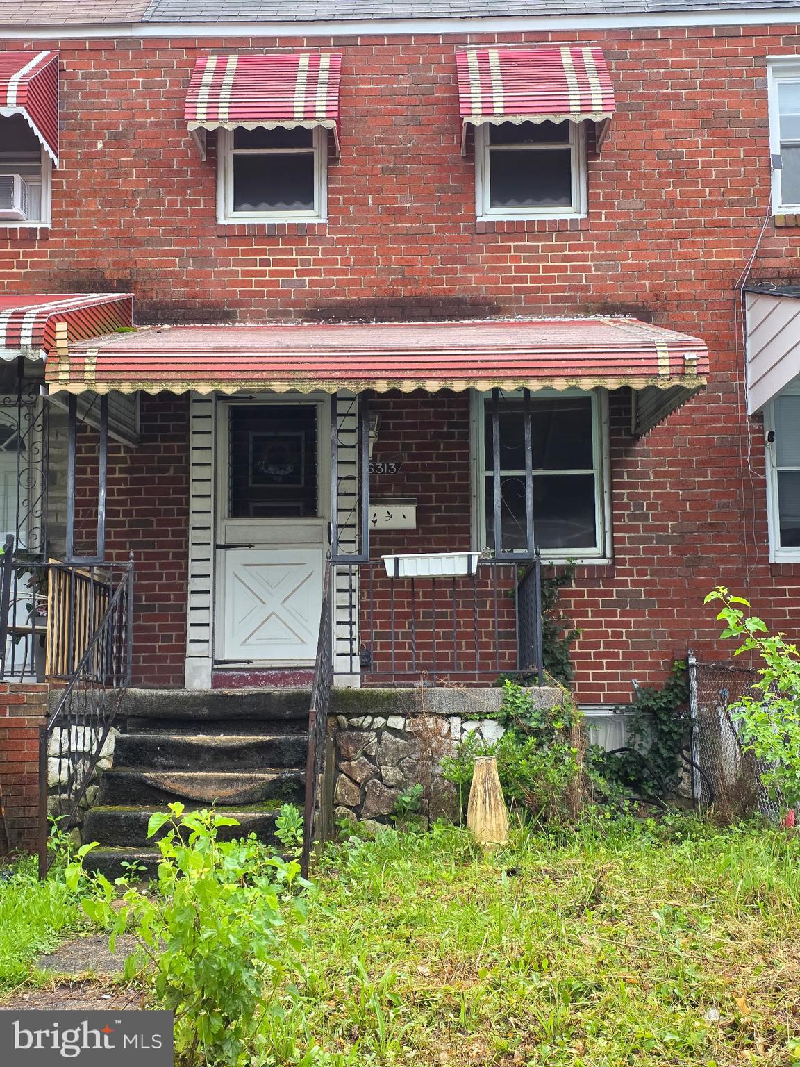 INVESTORS! INVESTORS! ESTATE SALE! PROPERTY IS BEING SOLD "AS IS" CASH ONLY!