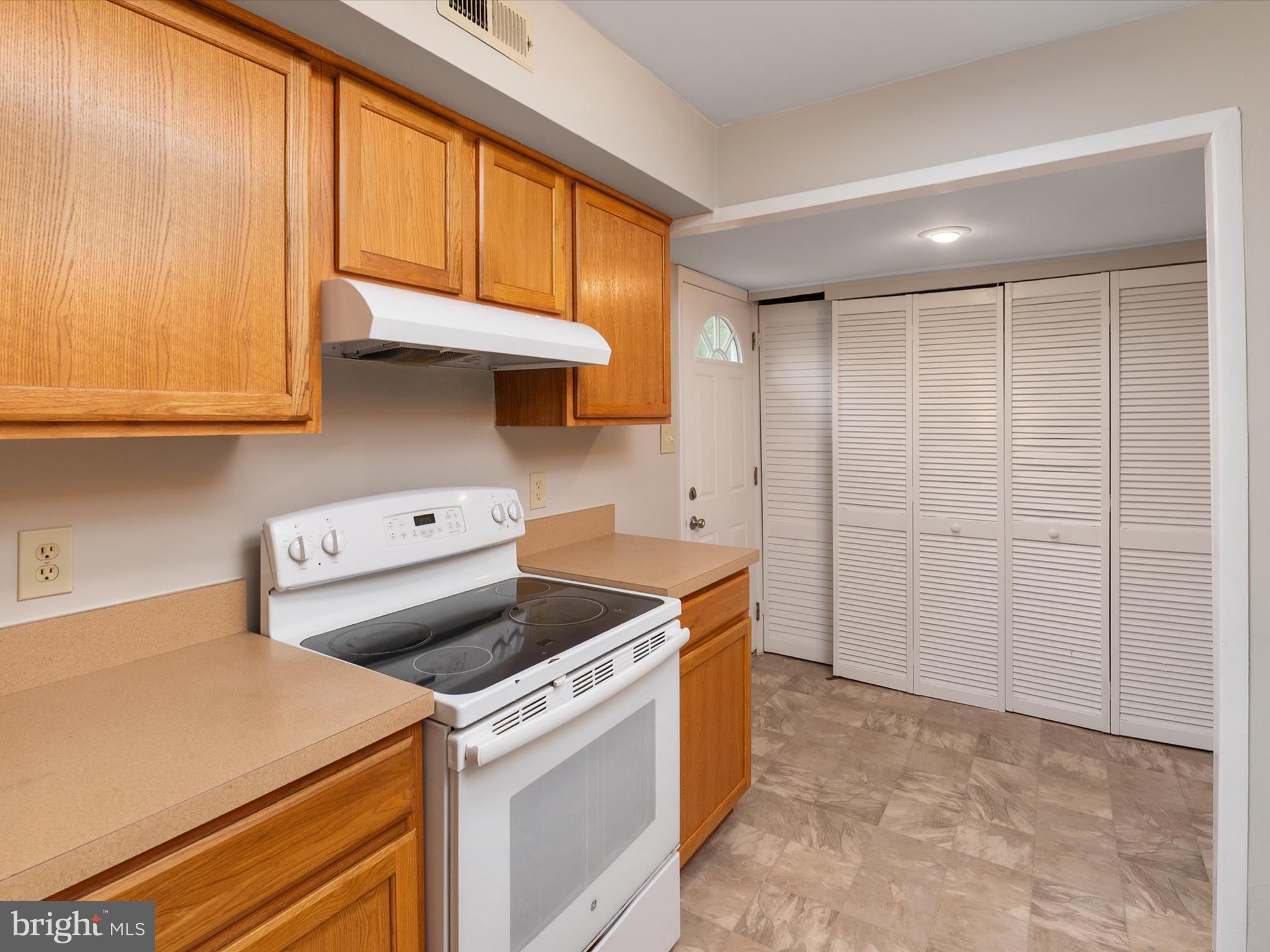 CROFTON VILLAGE - Residential