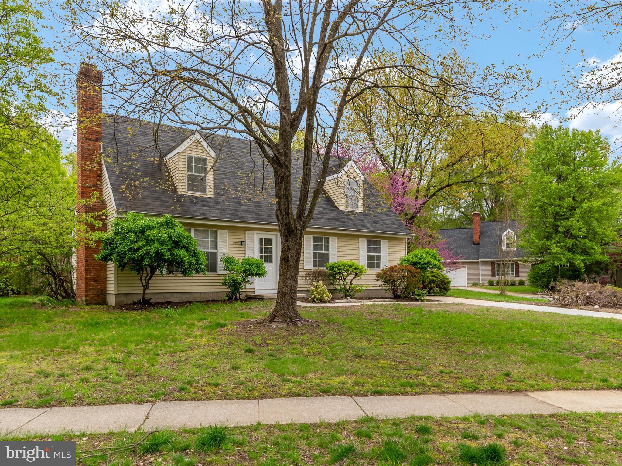 909 TRURO LANE