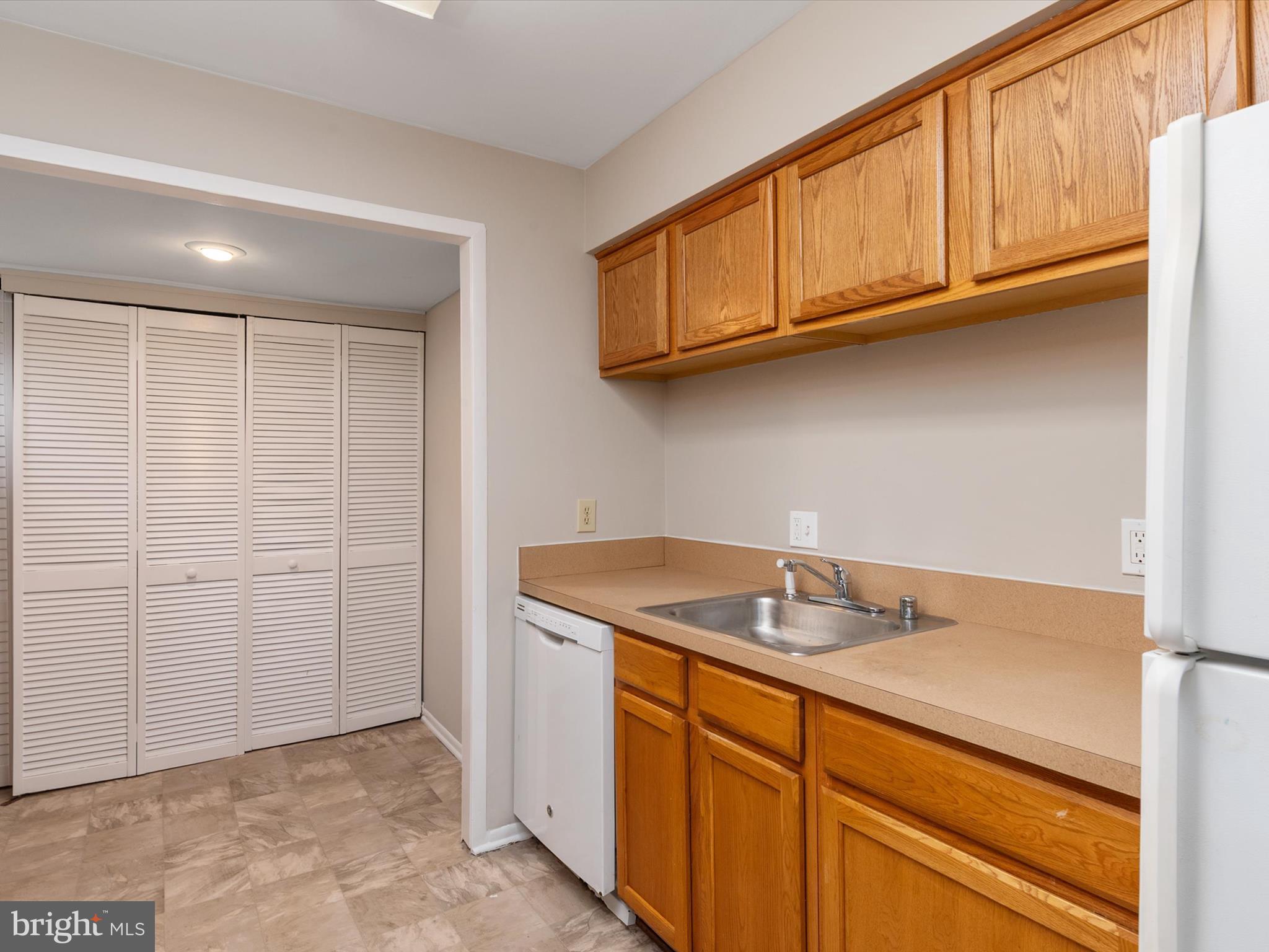 CROFTON VILLAGE - Residential