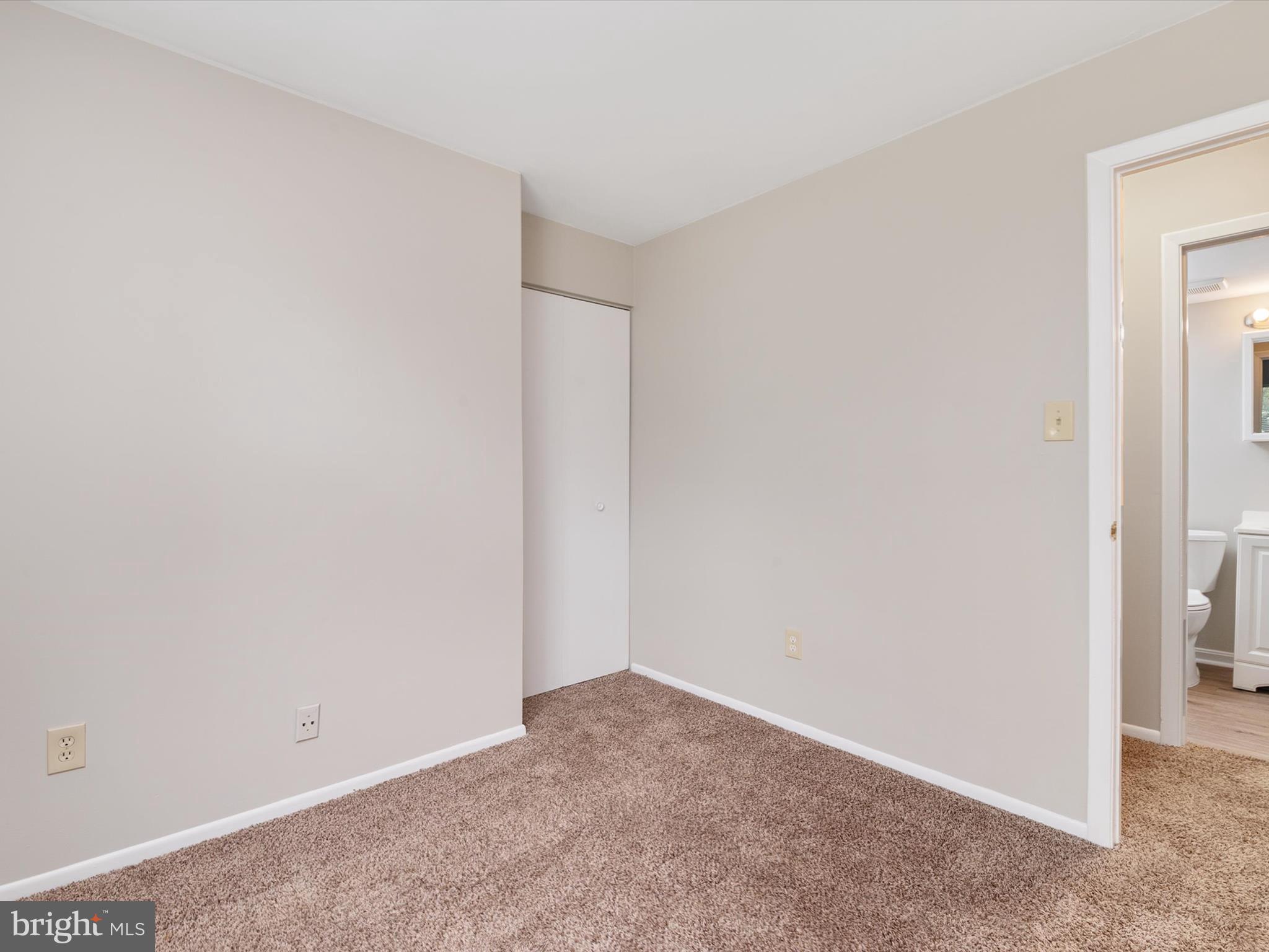 CROFTON VILLAGE - Residential