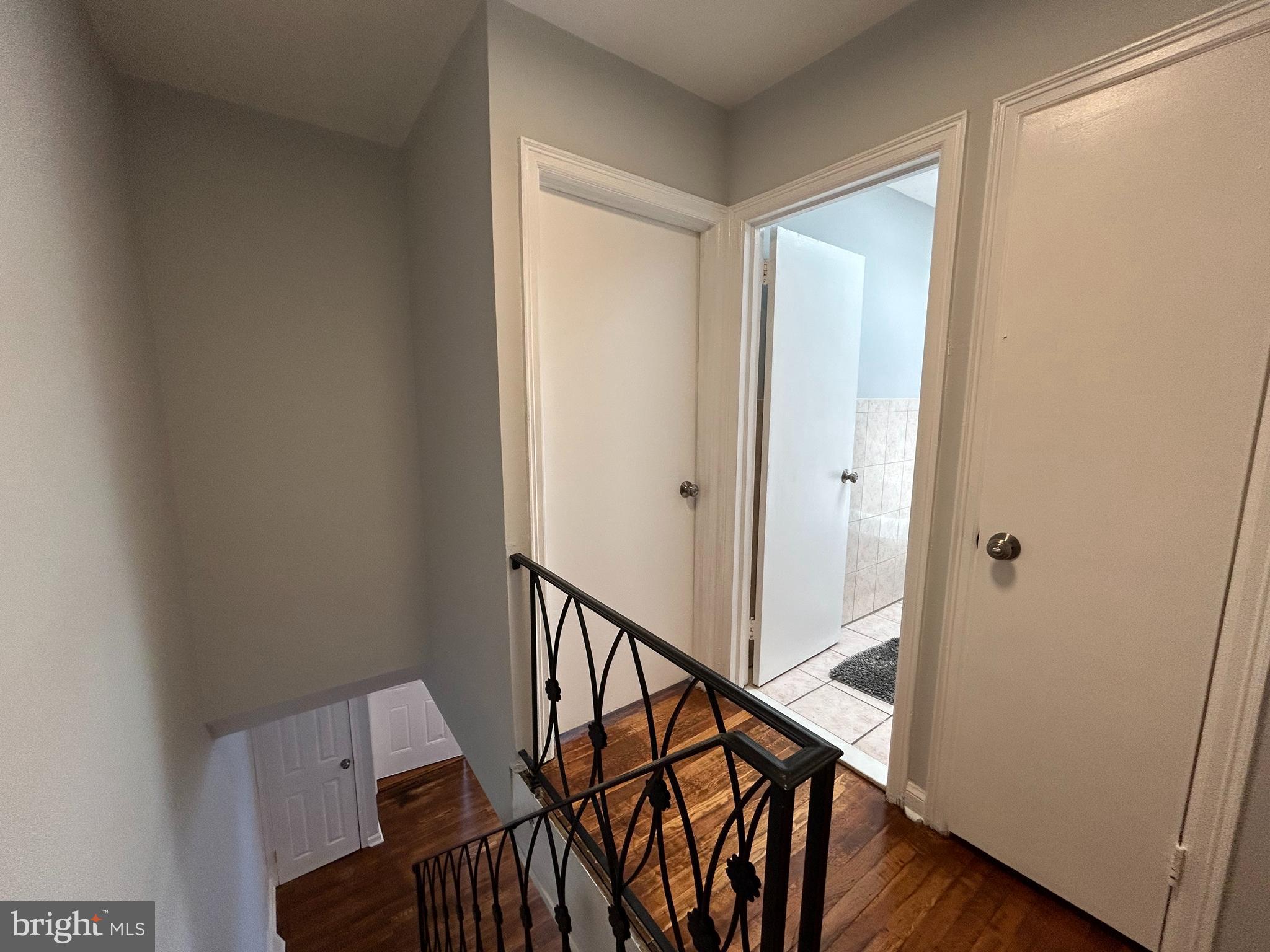 OXFORD CIRCLE - Residential