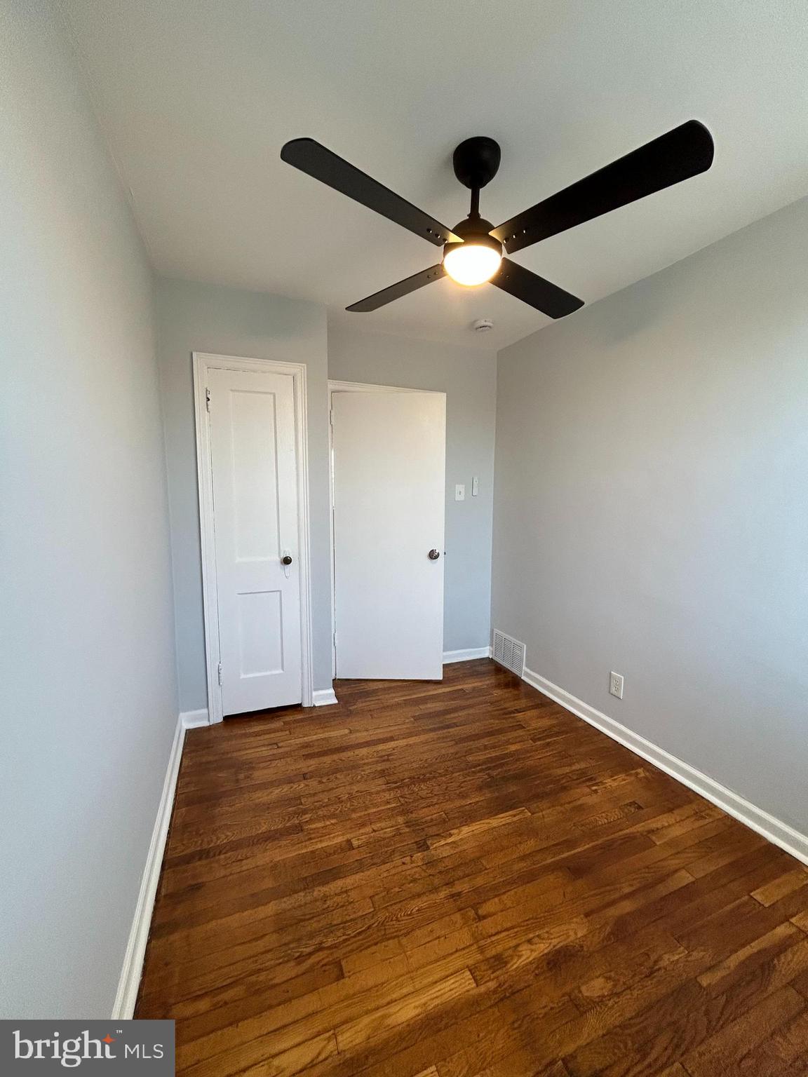 OXFORD CIRCLE - Residential