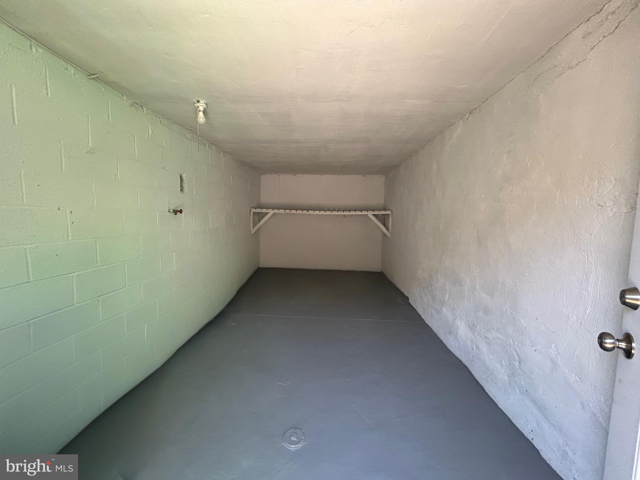 OXFORD CIRCLE - Residential