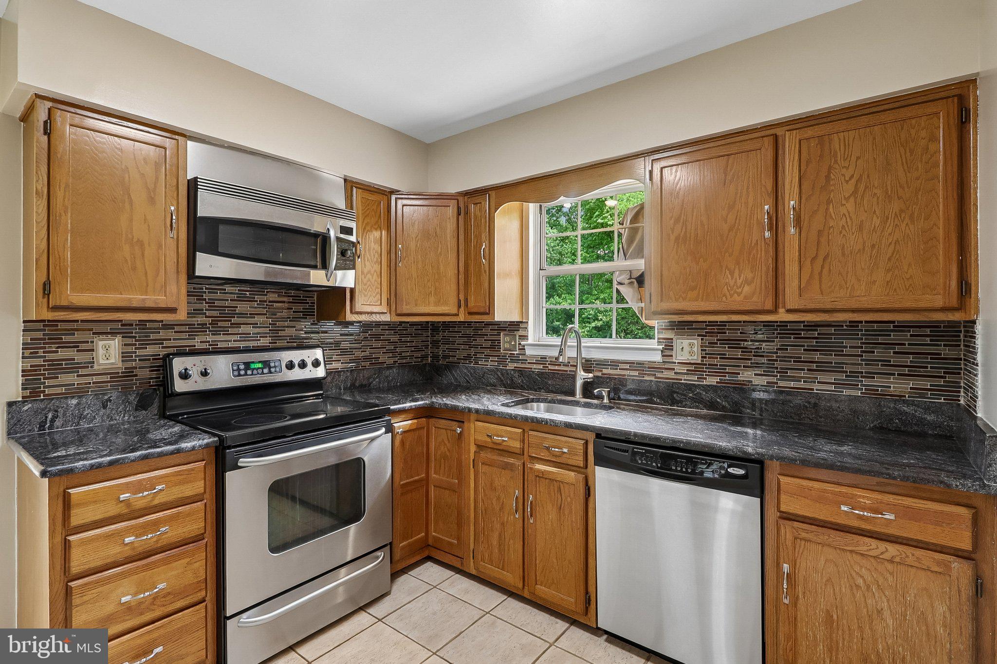 STONEGATE - Residential