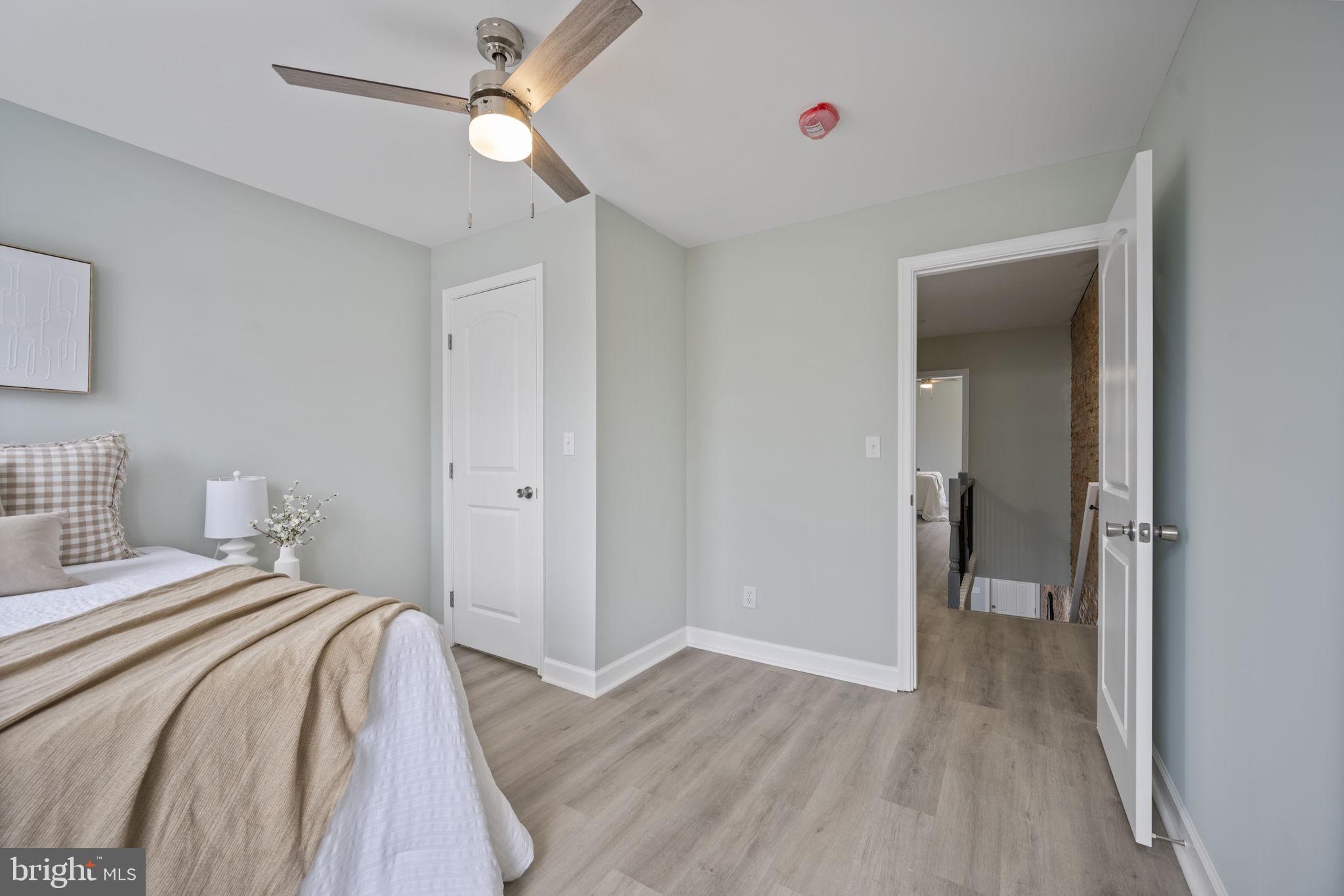 GREEKTOWN - Residential Lease