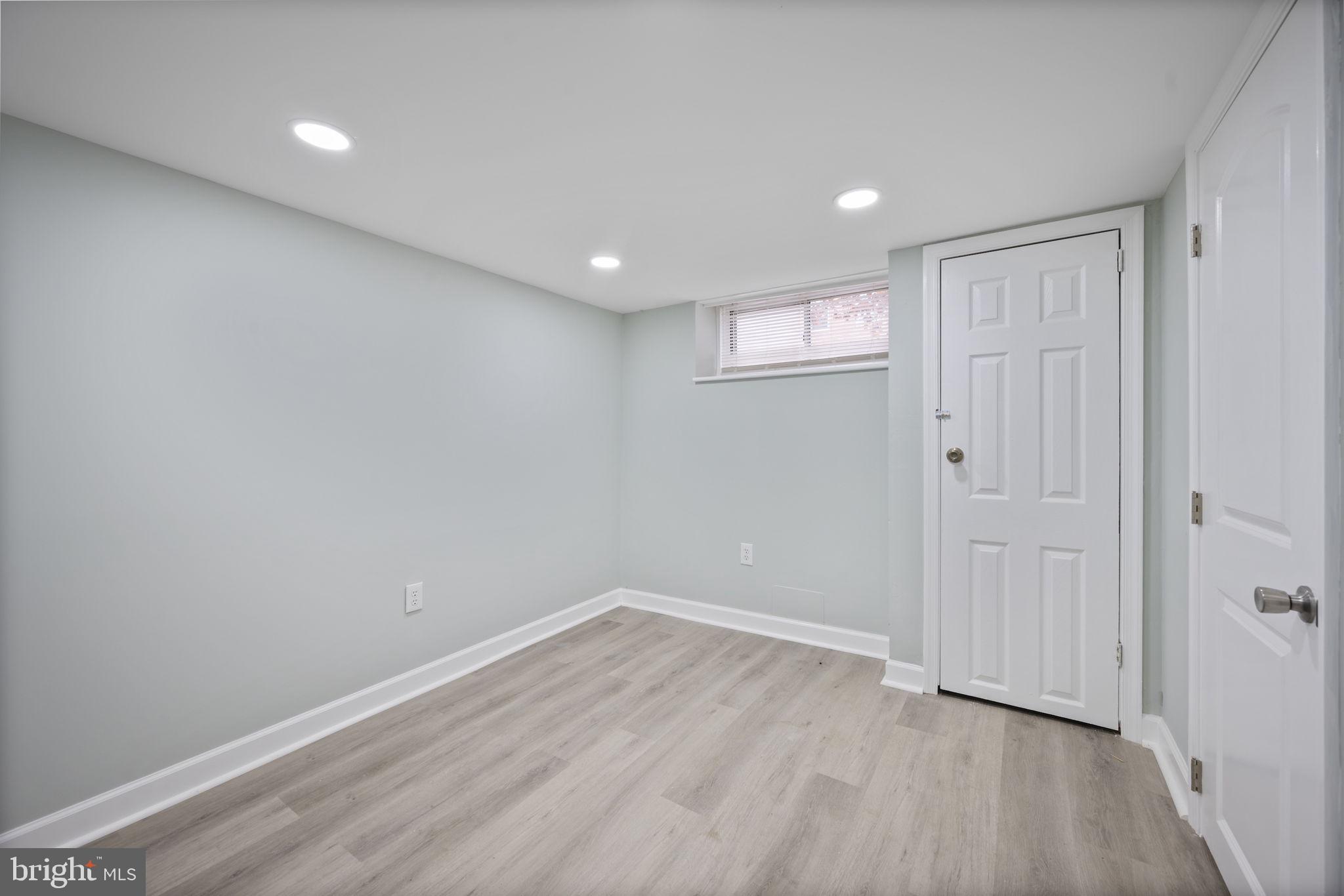 GREEKTOWN - Residential Lease