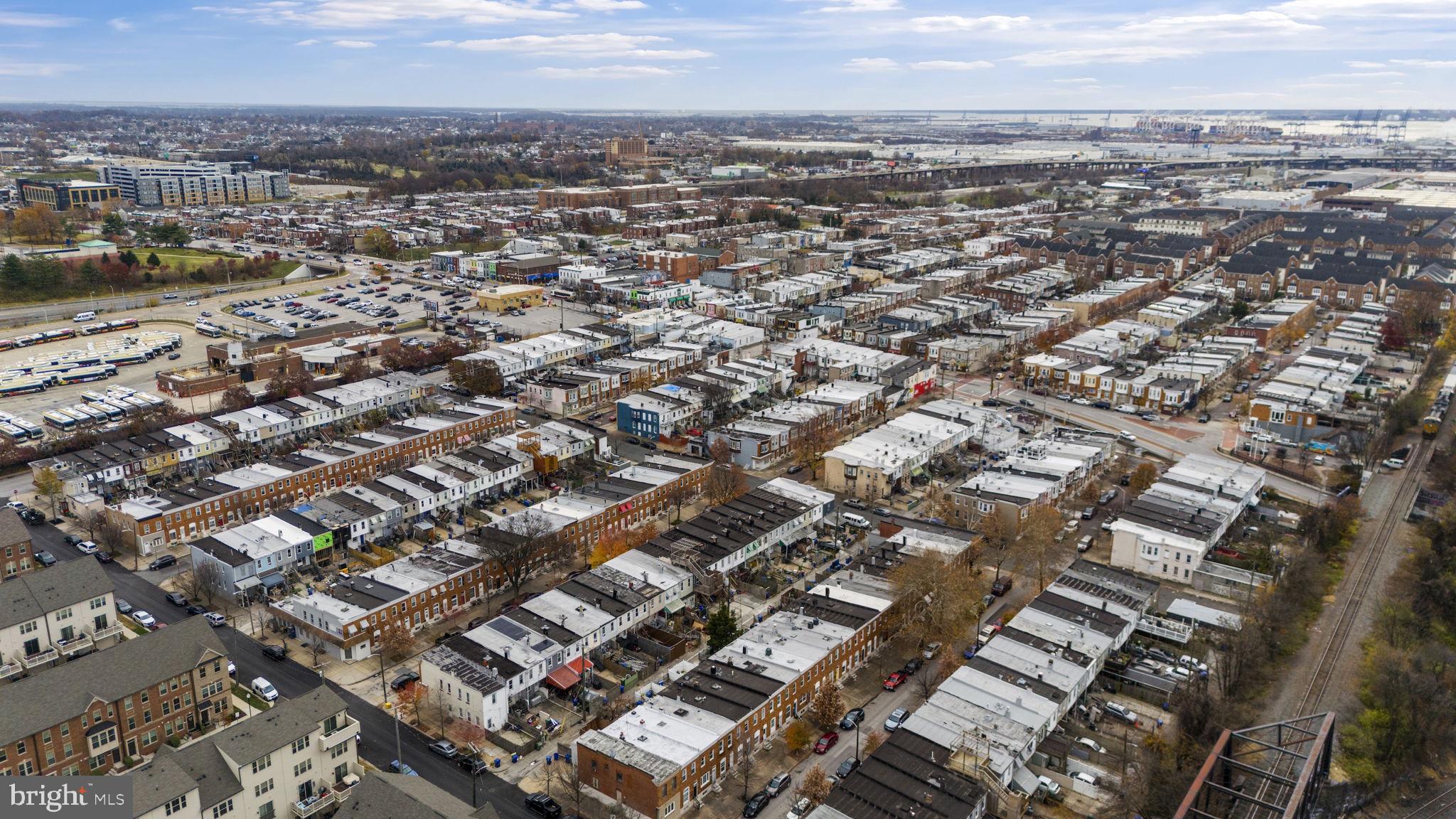 GREEKTOWN - Residential Lease