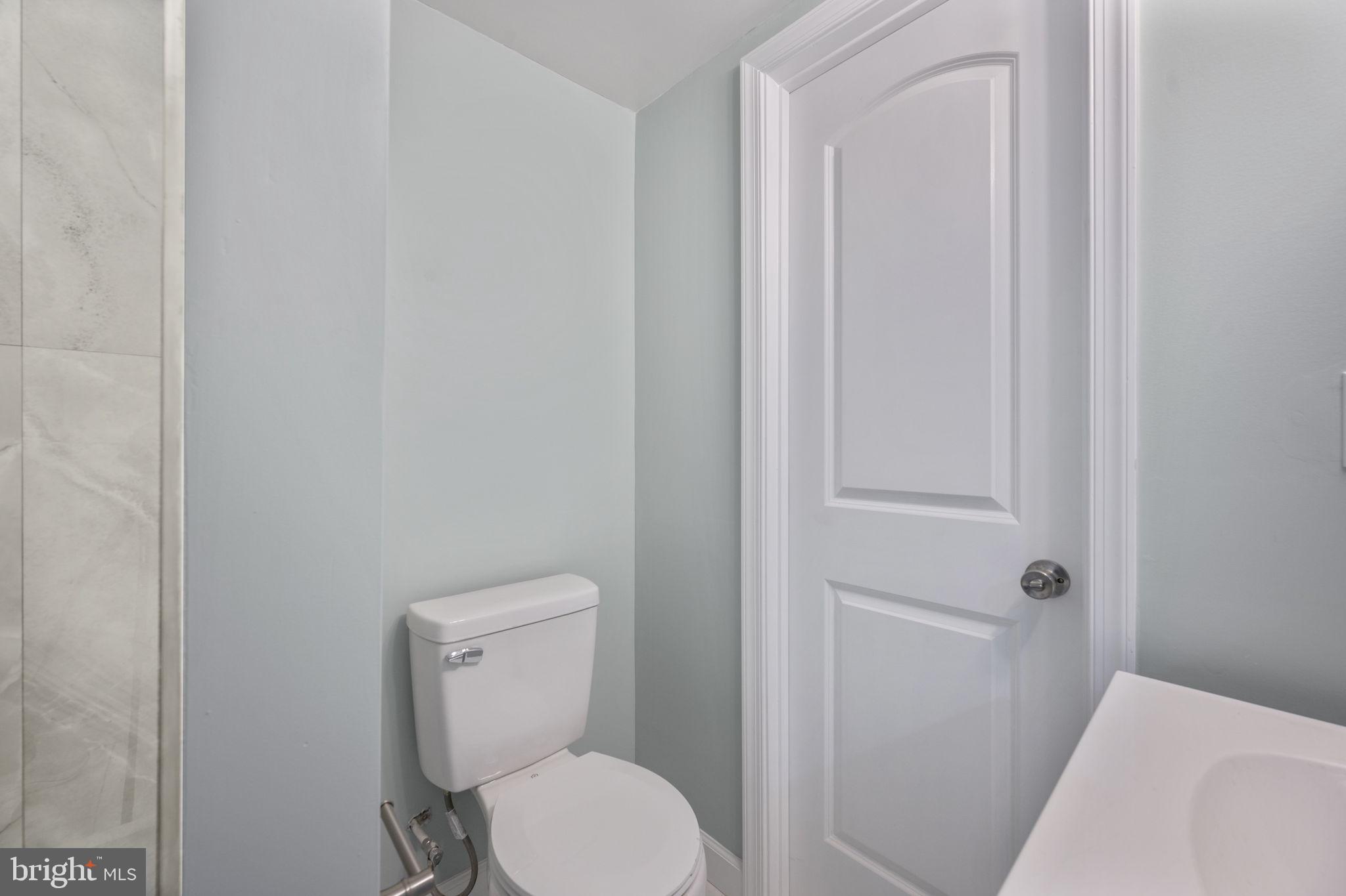 GREEKTOWN - Residential Lease