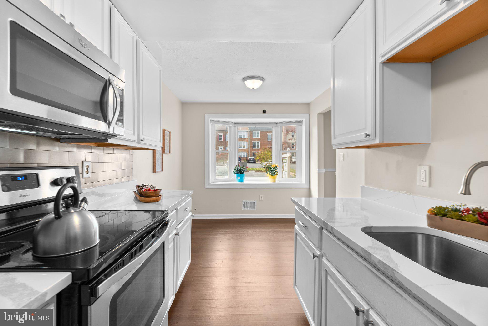 SHADY GROVE VILLAGE - Residential