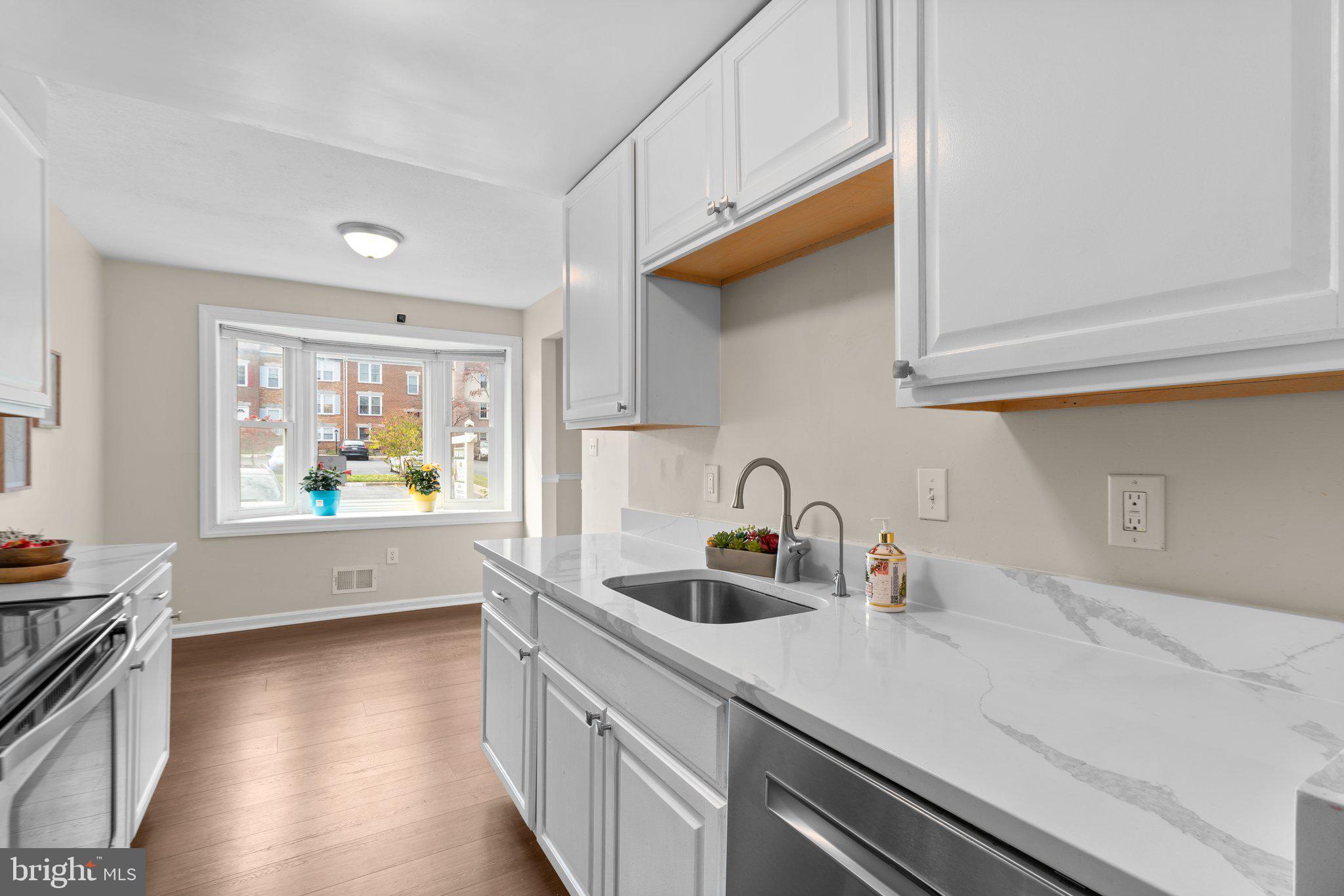 SHADY GROVE VILLAGE - Residential