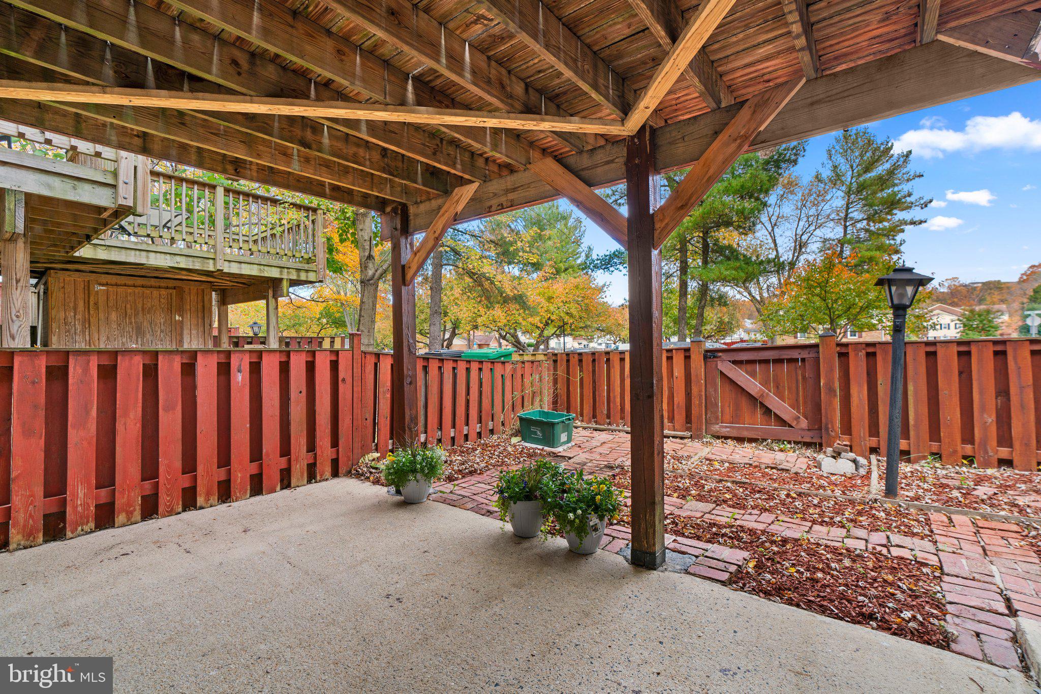 SHADY GROVE VILLAGE - Residential