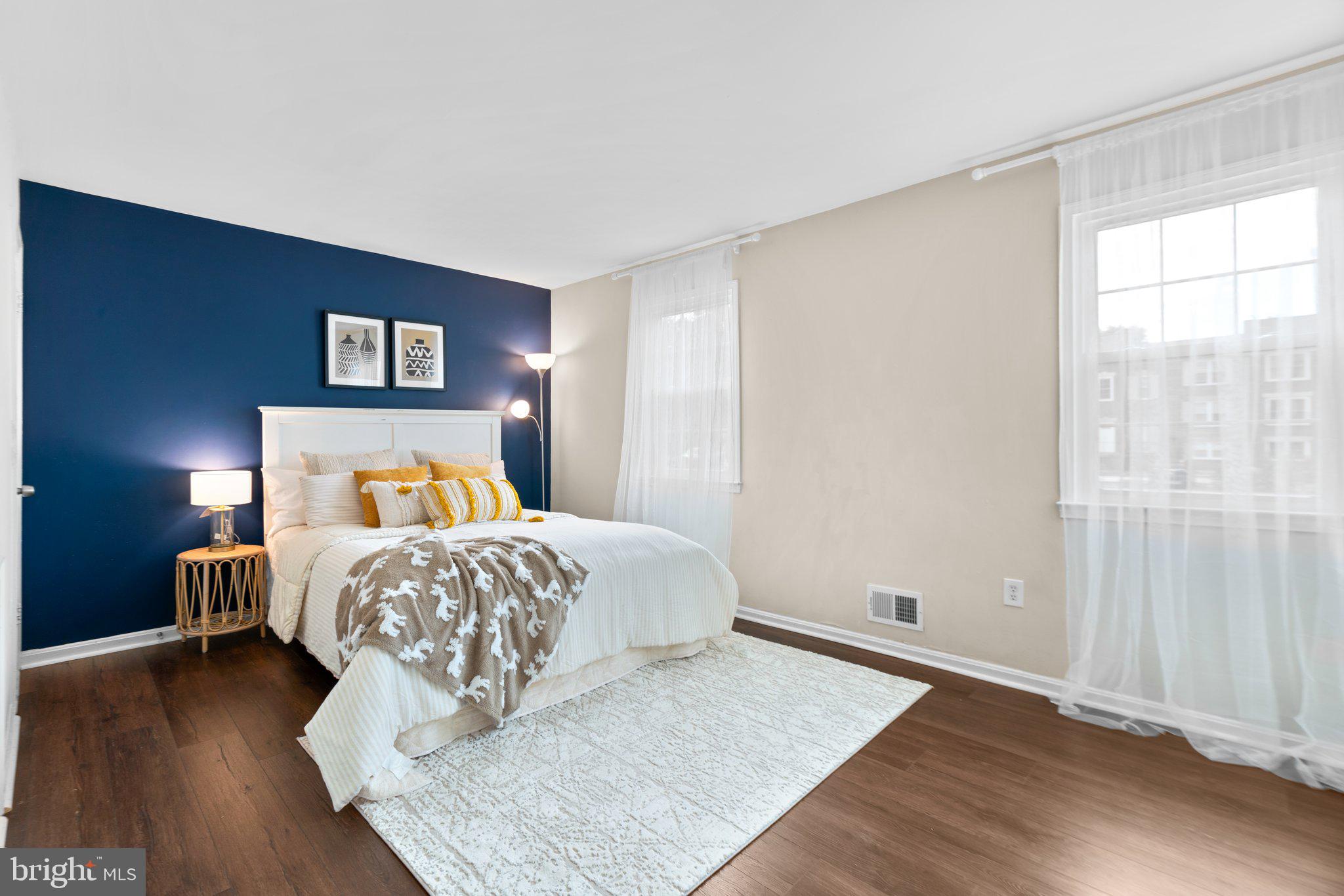 SHADY GROVE VILLAGE - Residential