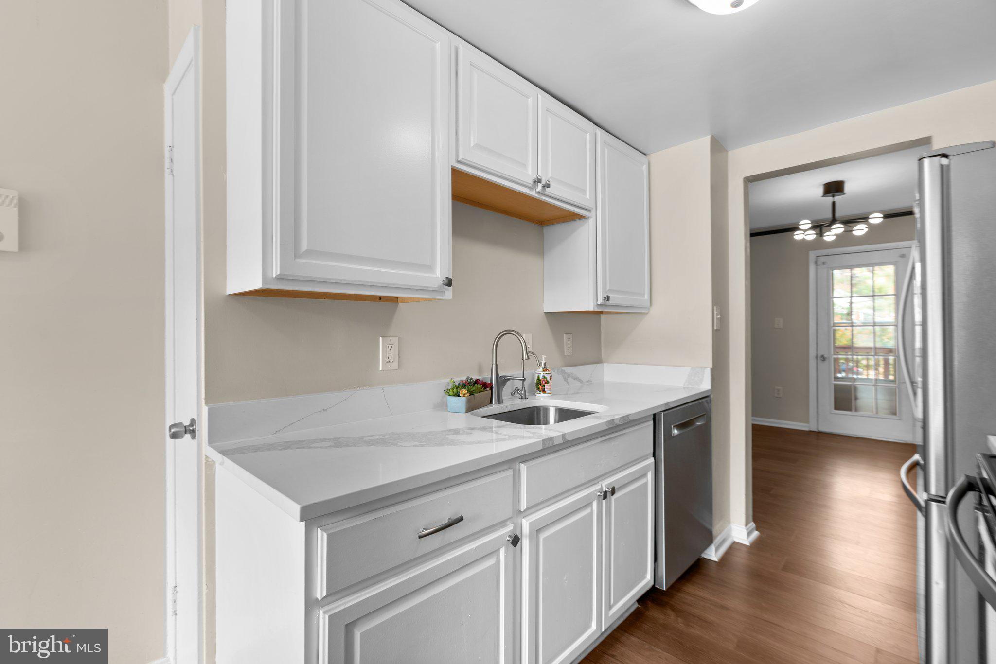 SHADY GROVE VILLAGE - Residential