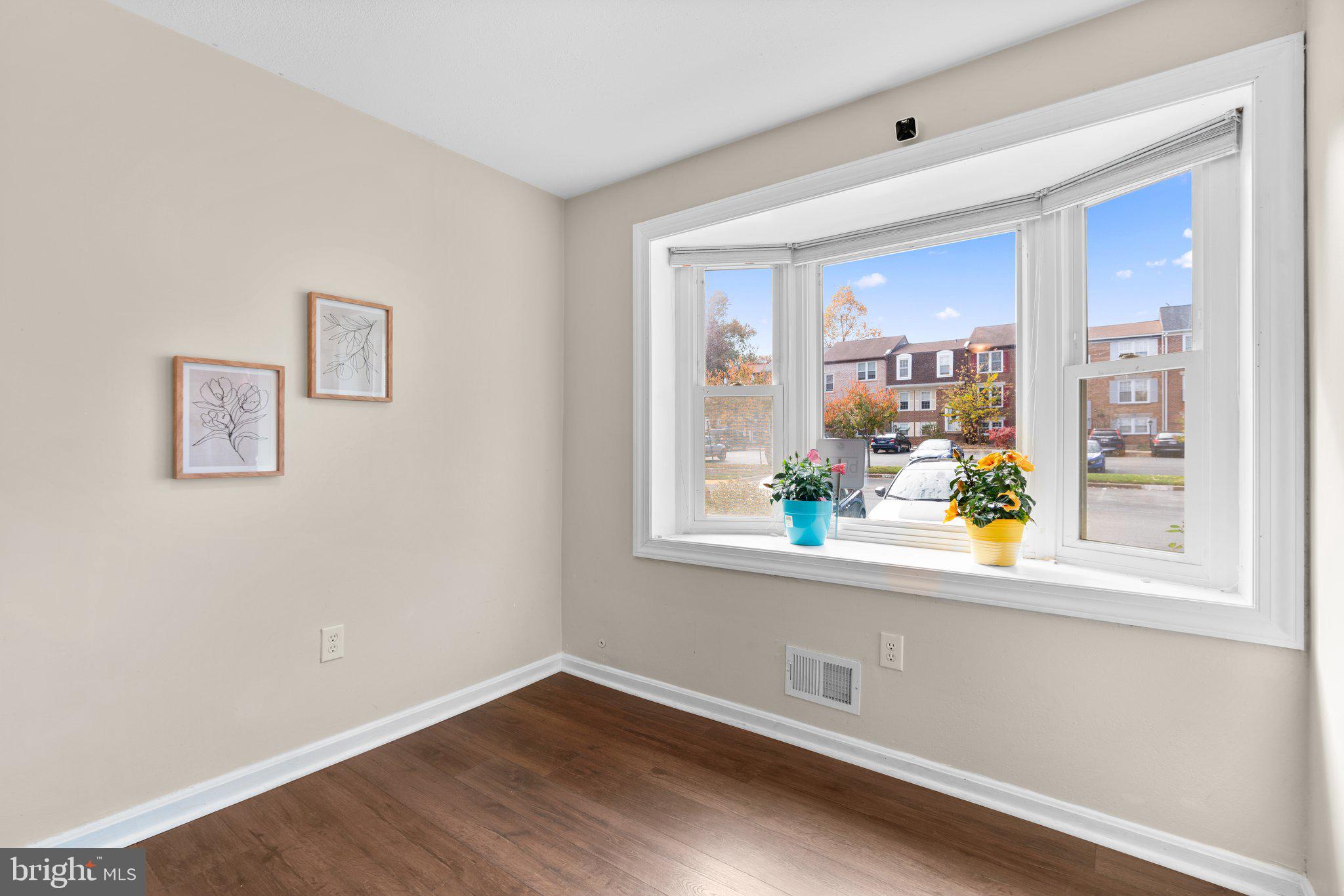 SHADY GROVE VILLAGE - Residential