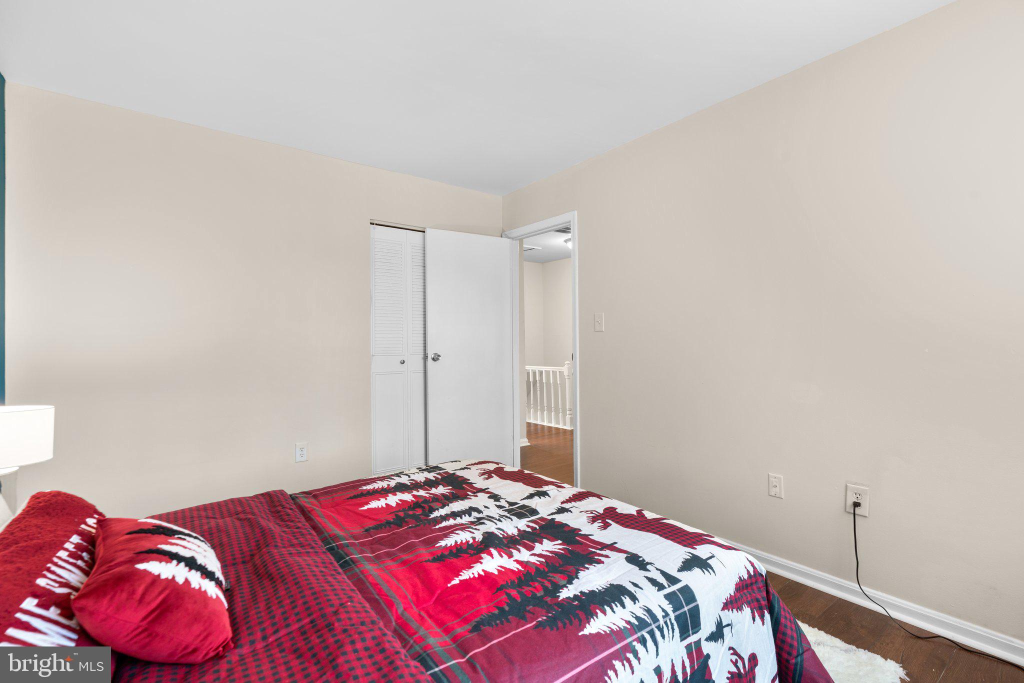 SHADY GROVE VILLAGE - Residential