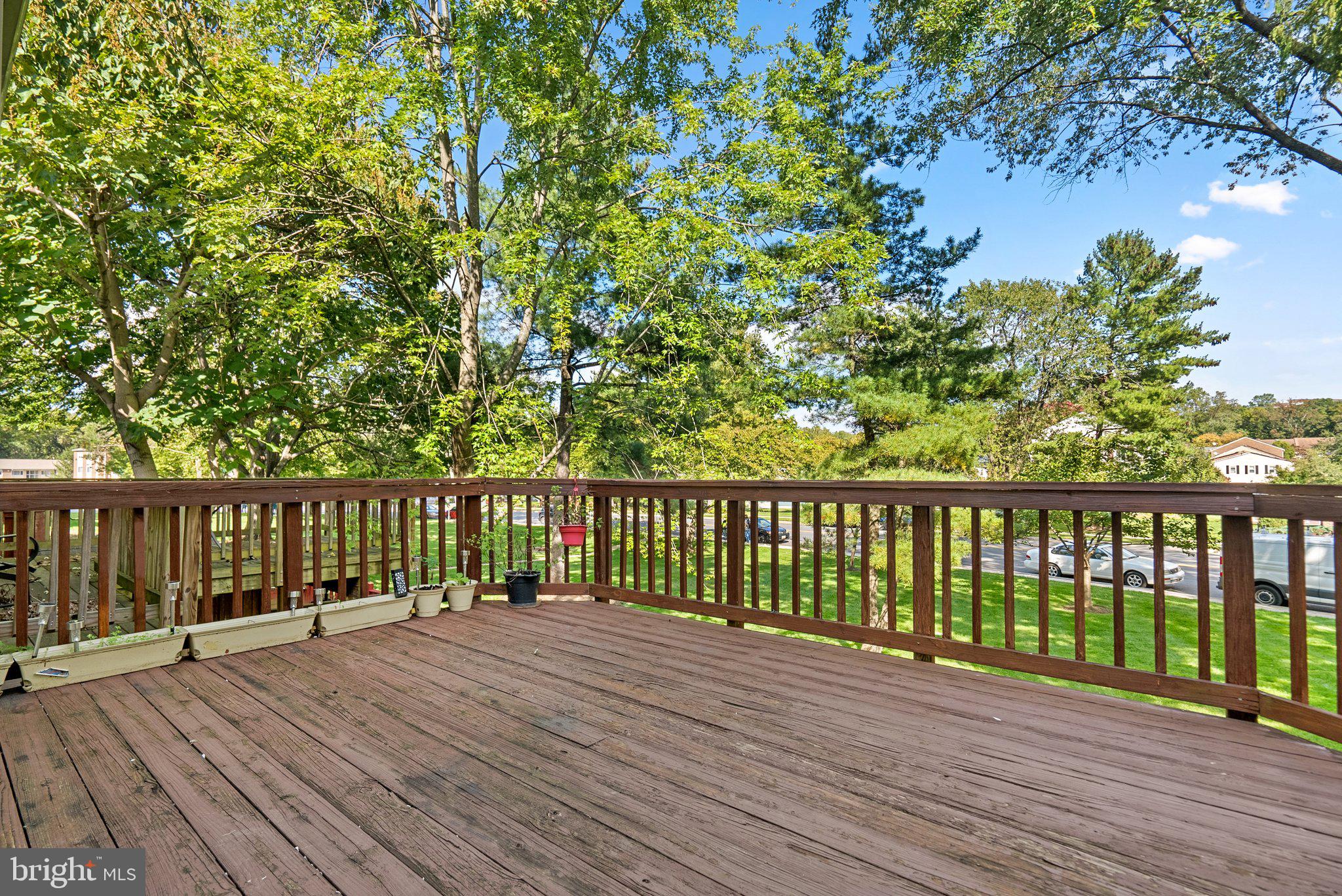 SHADY GROVE VILLAGE - Residential