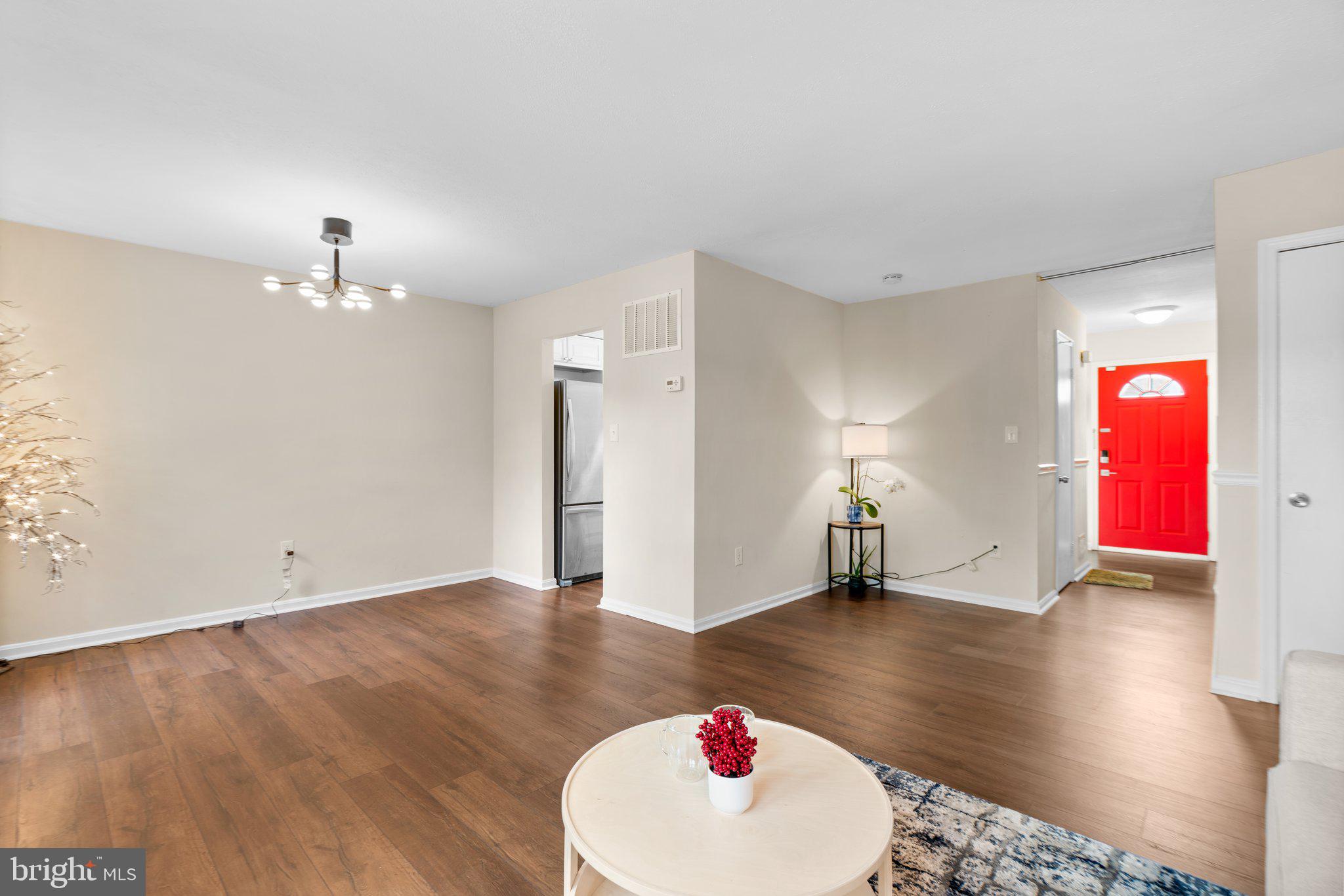 SHADY GROVE VILLAGE - Residential