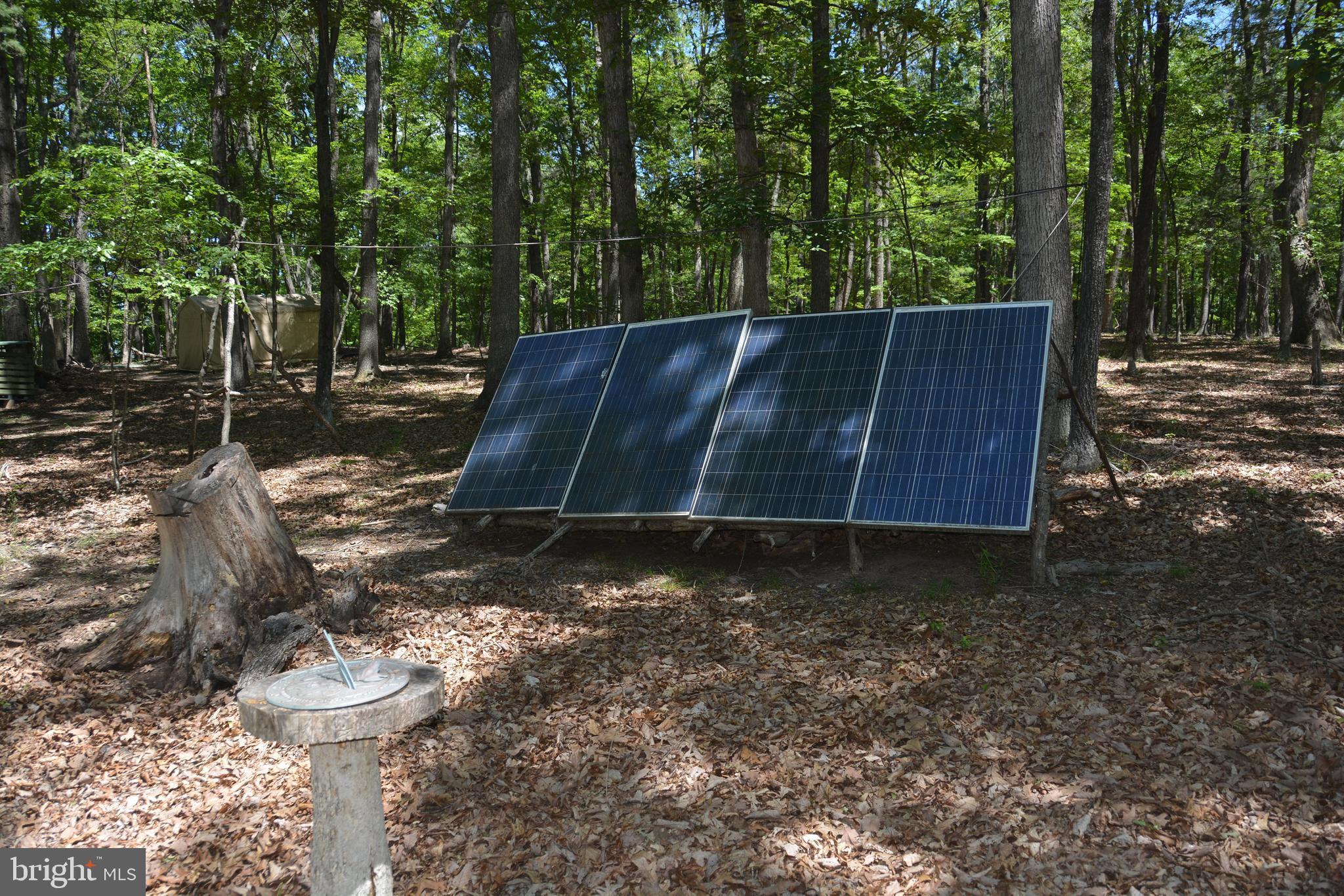 RITTER MOUNTAIN - Land