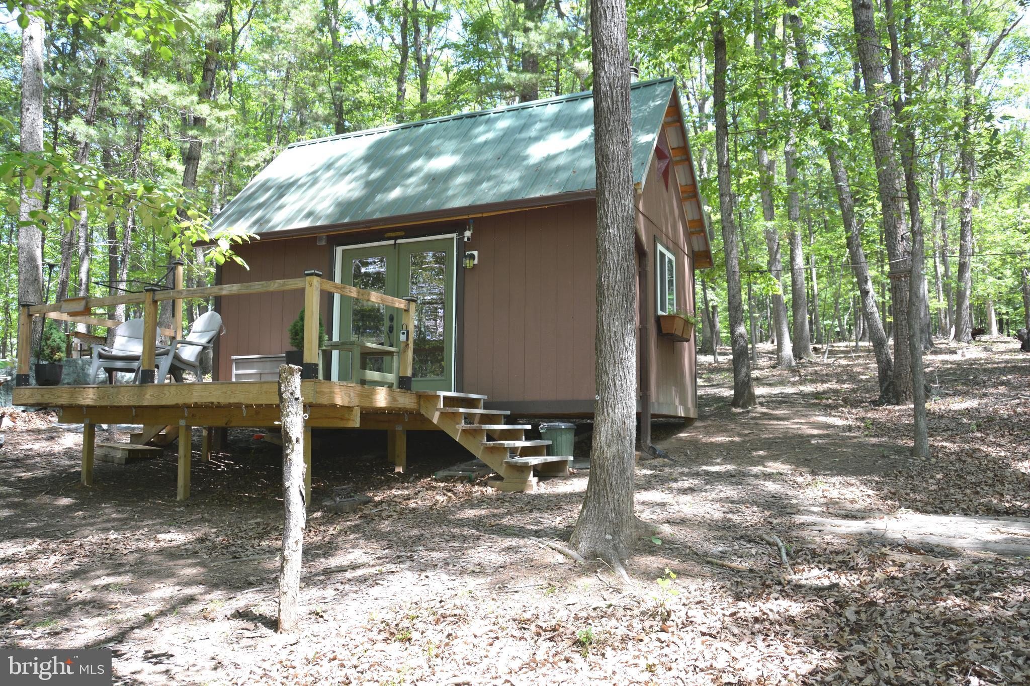 RITTER MOUNTAIN - Land