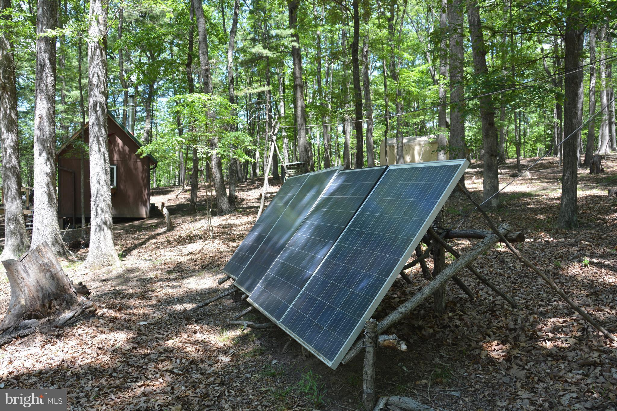 RITTER MOUNTAIN - Land