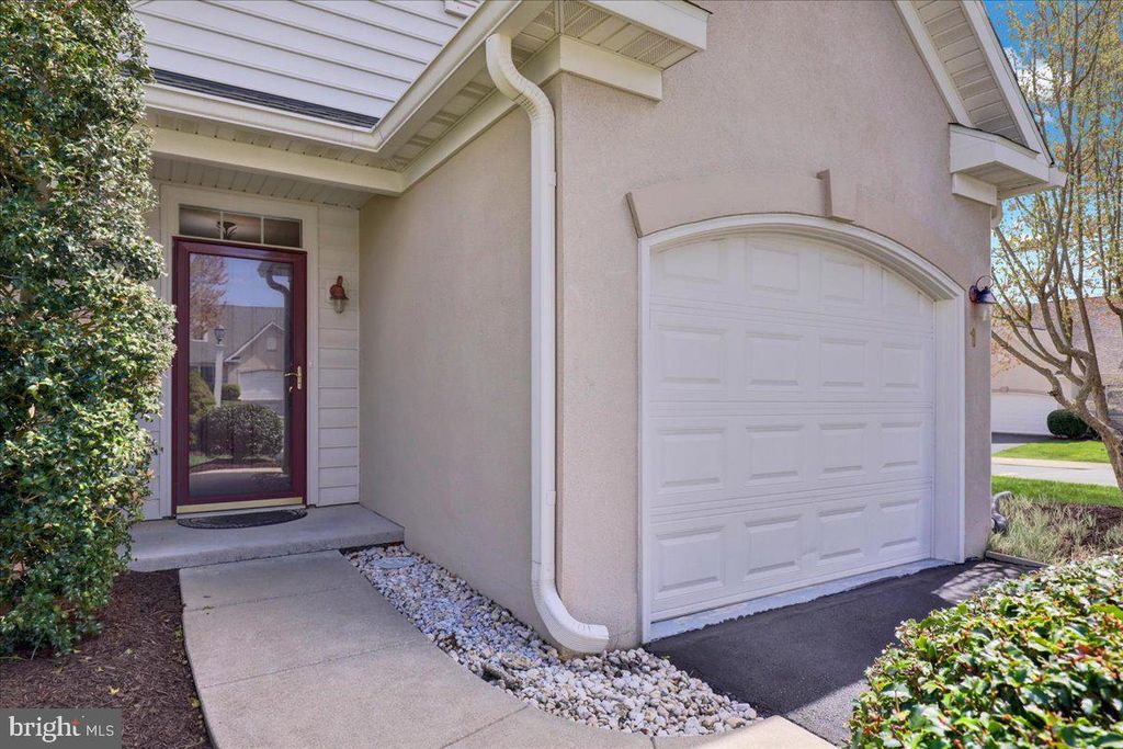 Photo of 1 York Court, LANCASTER, PA 17602 (MLS # PALA2068080)